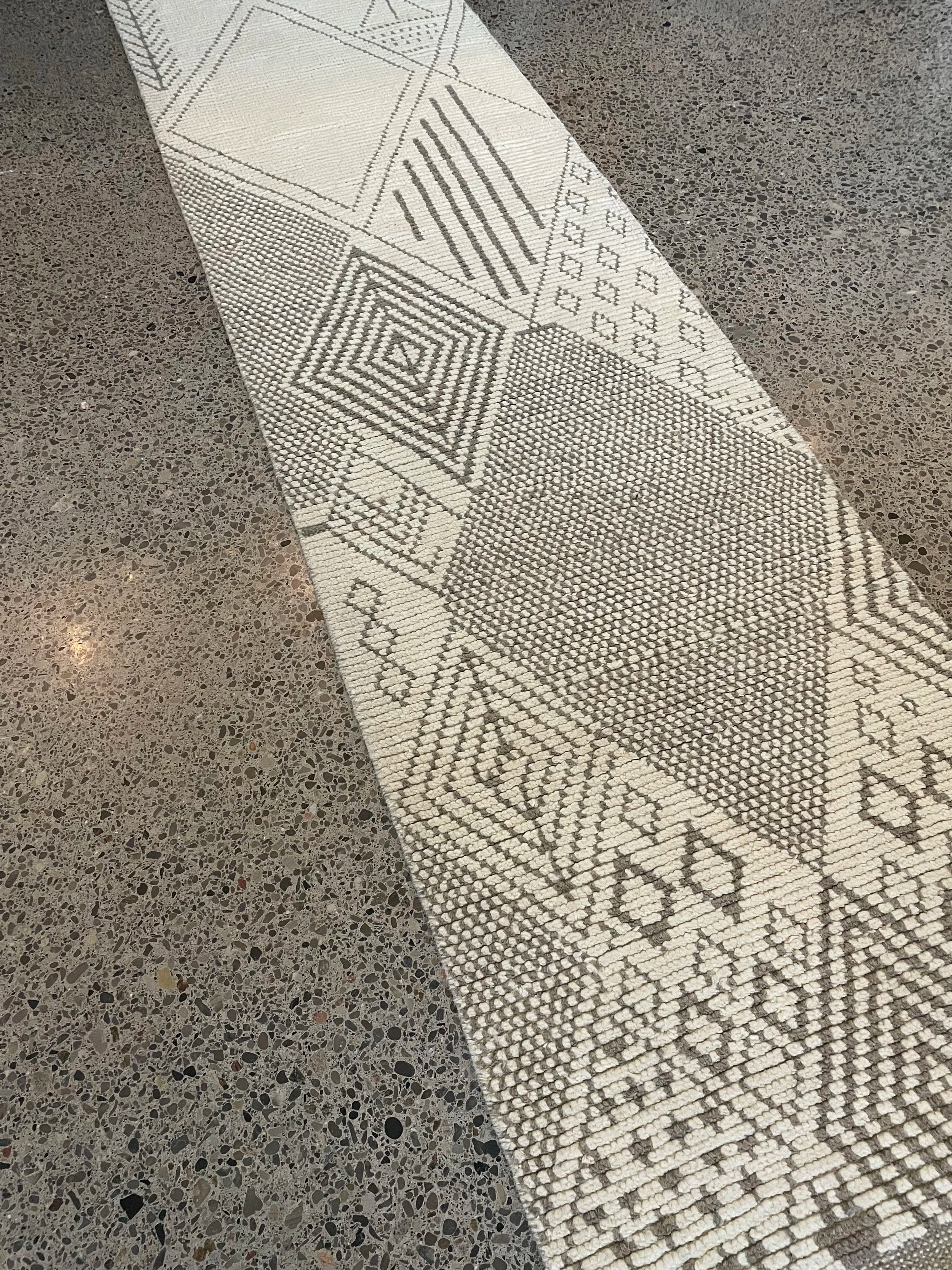 Moroccan-Style Contemporary Runner Rug (2'6" x 10'4")