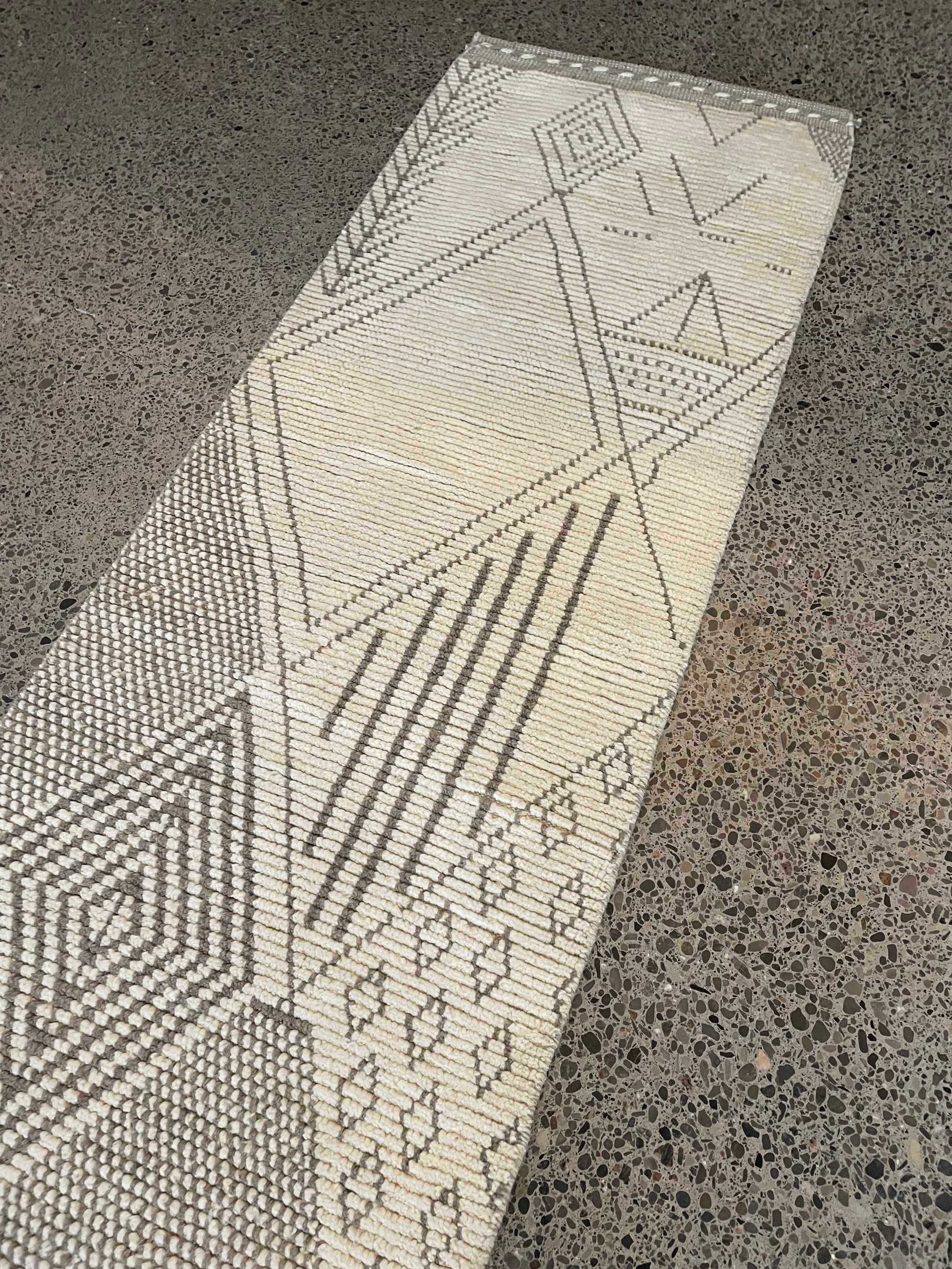 Moroccan-Style Contemporary Runner Rug (2'6" x 10'4")