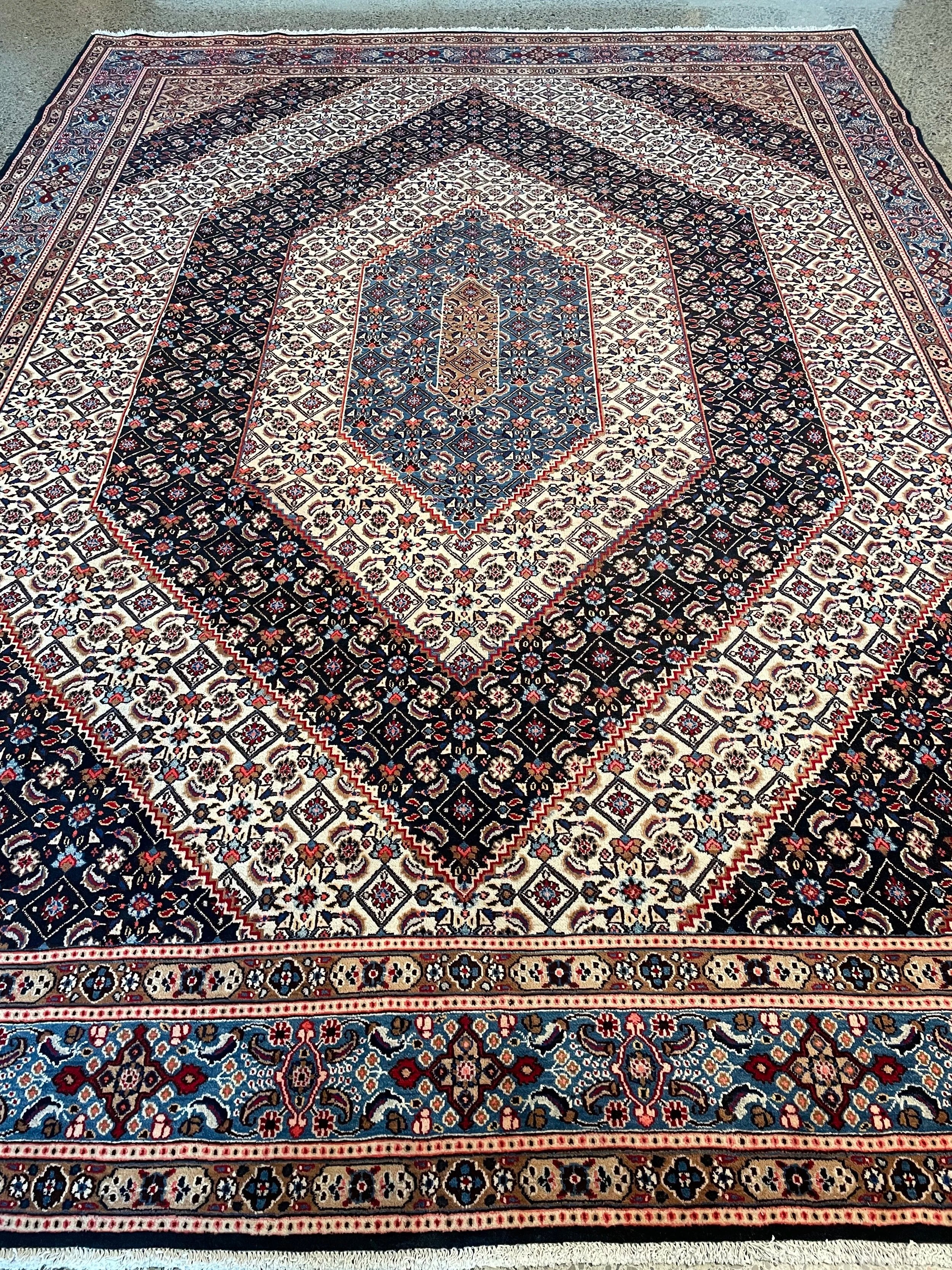 Moud Wool Rug (10x13)