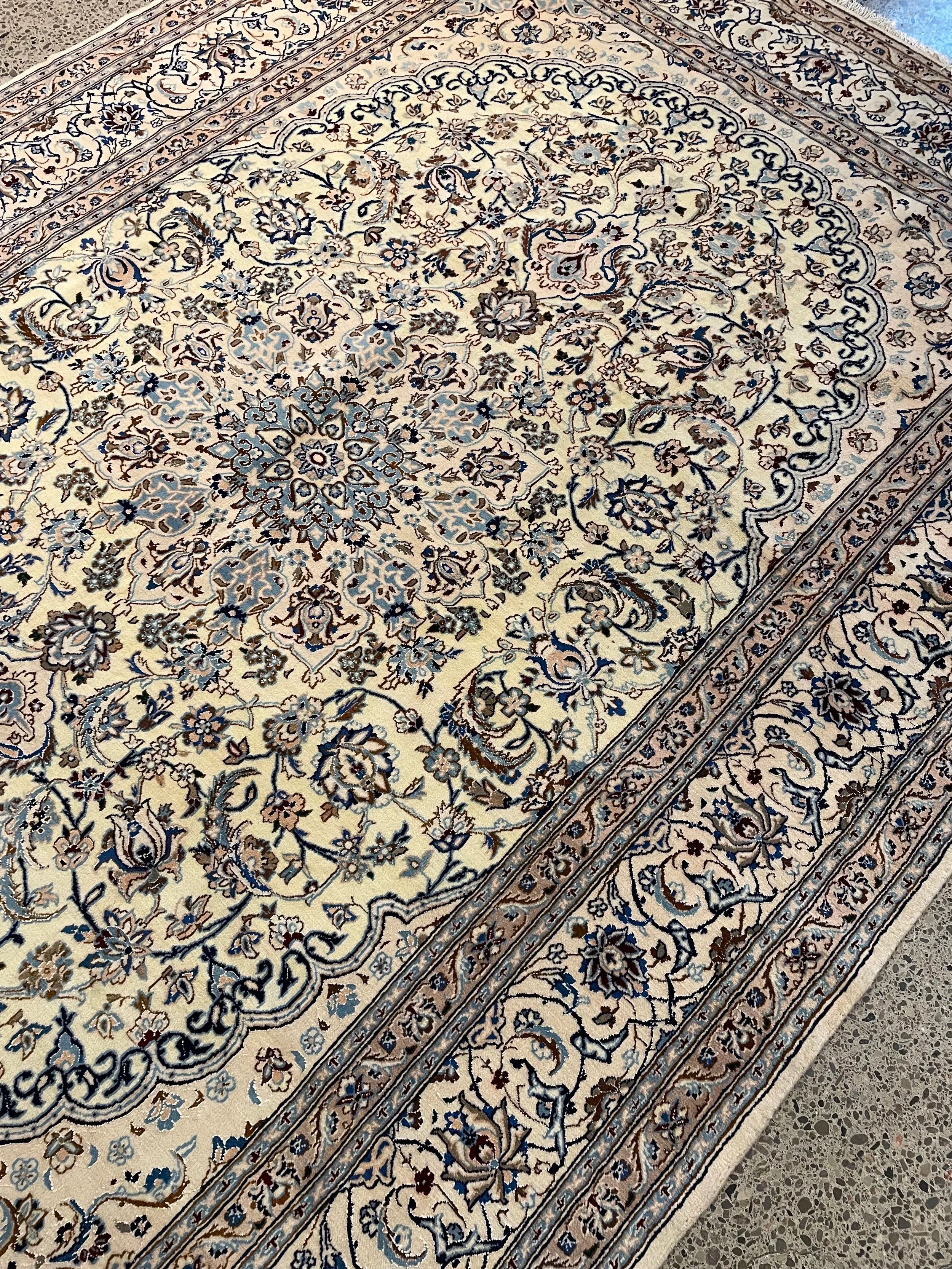 Naeen Wool & Silk Rug (7x10)