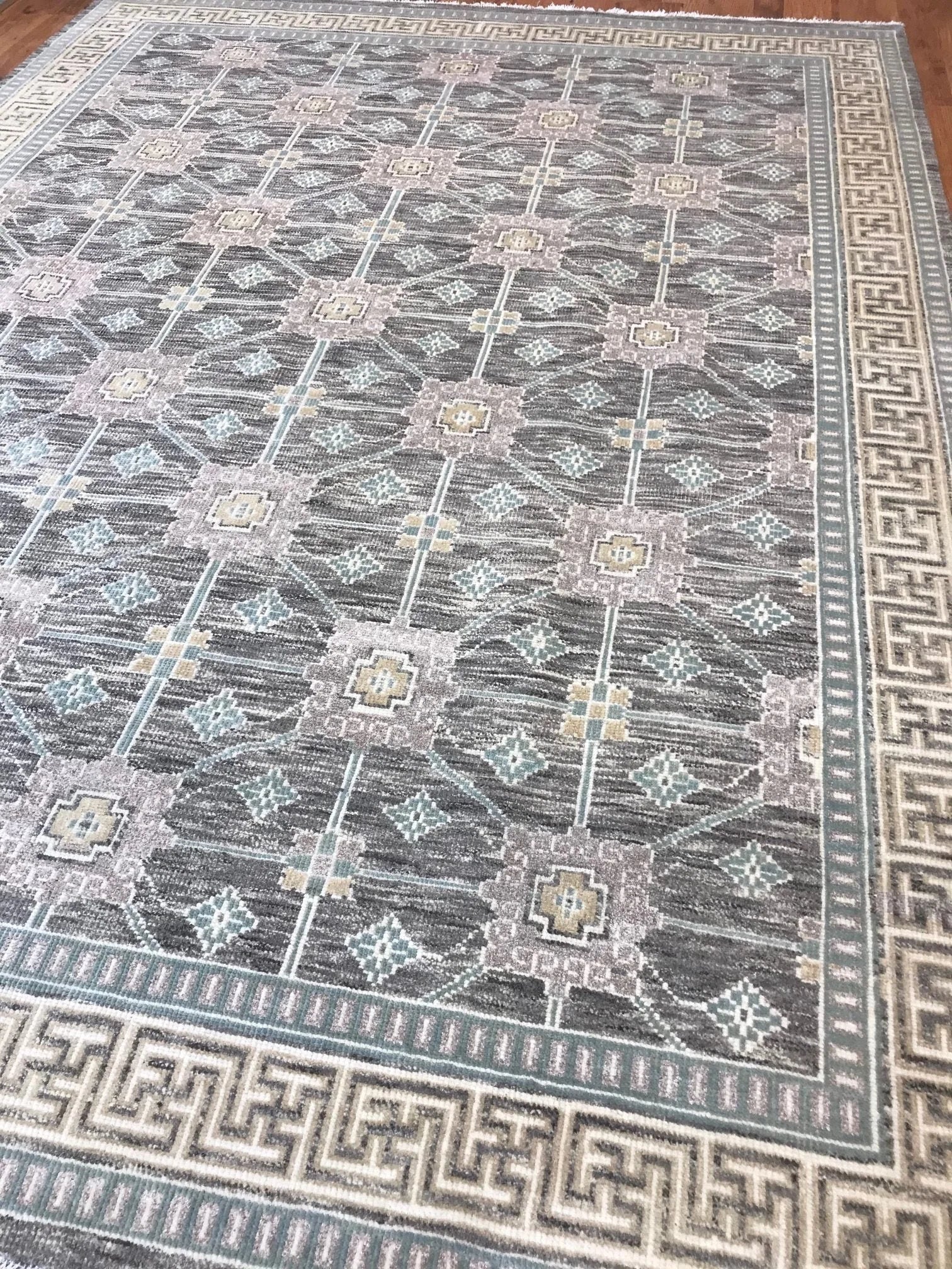 New Zealand Wool Rug (7'5" x 9'10")