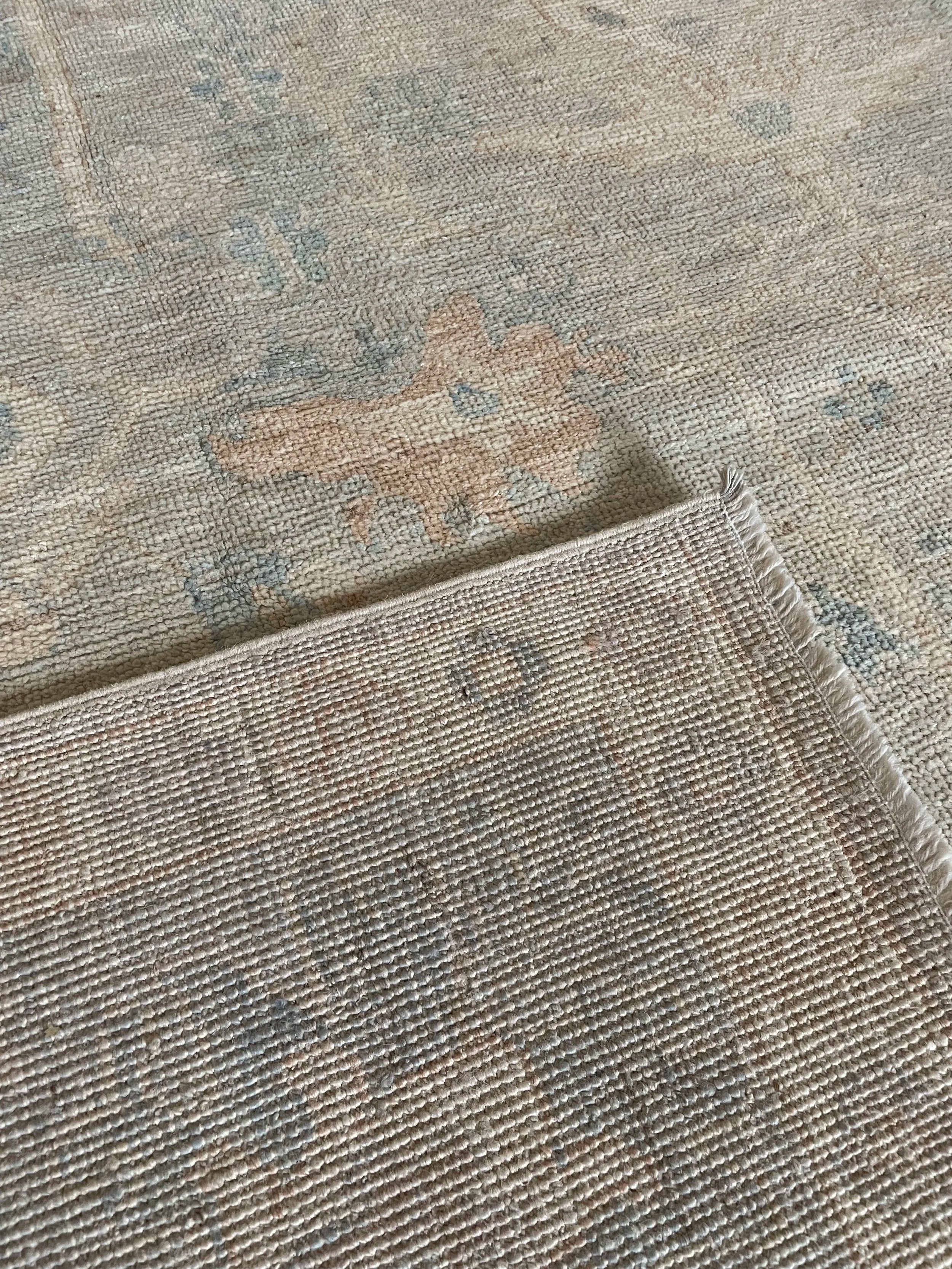 Oushak Rug (7'11" x 10'3")