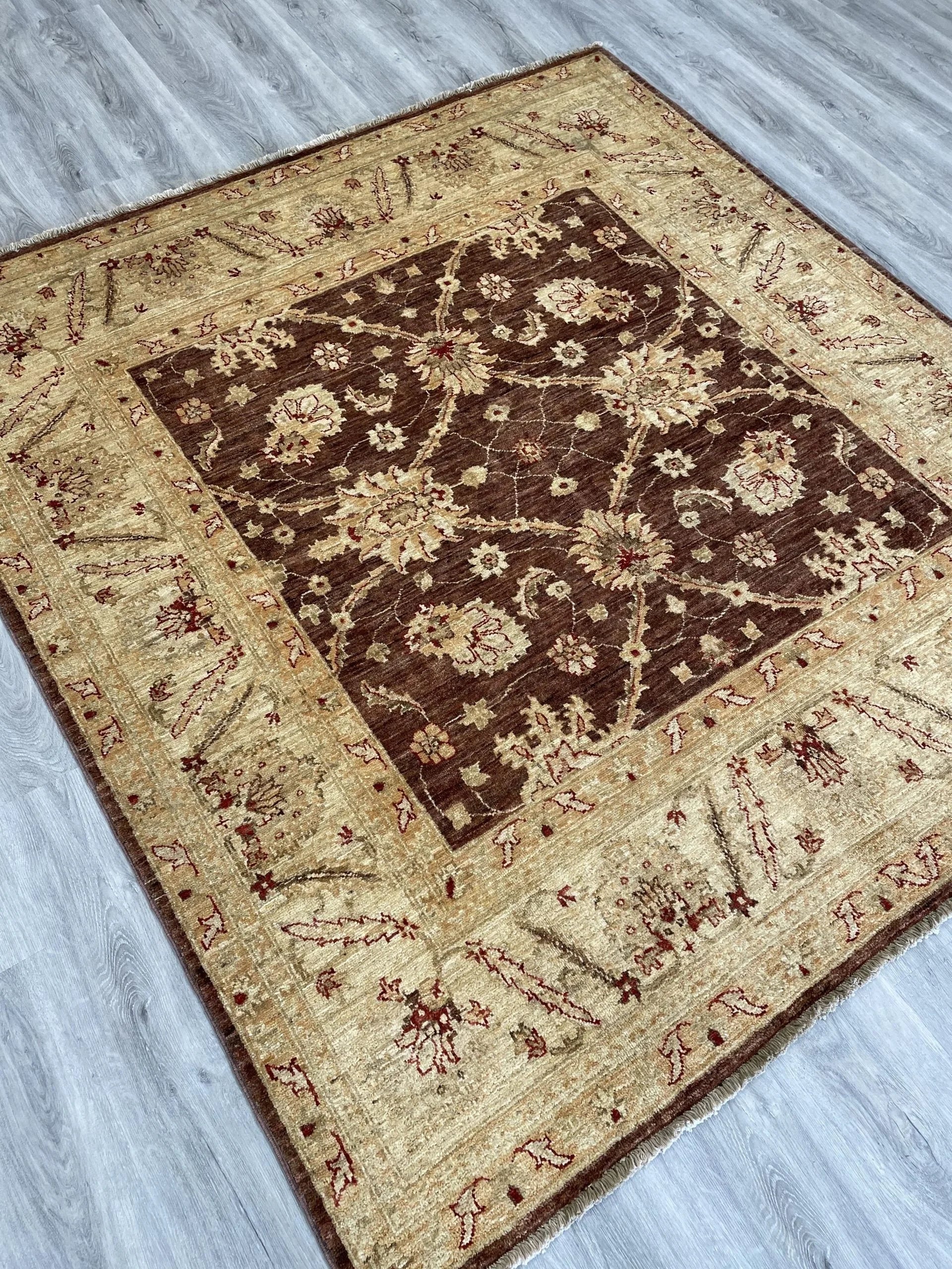 Rustic Wool Rug (5'10" x 6'3")