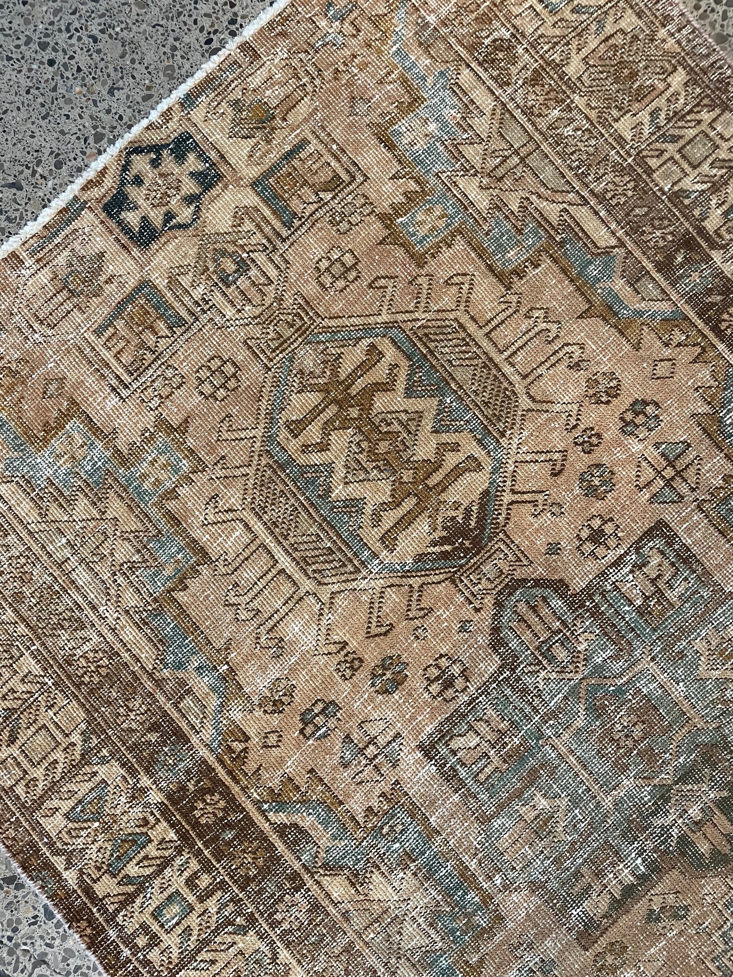 Karajeh Vintage Wool Rug (3'7" x 4'2")