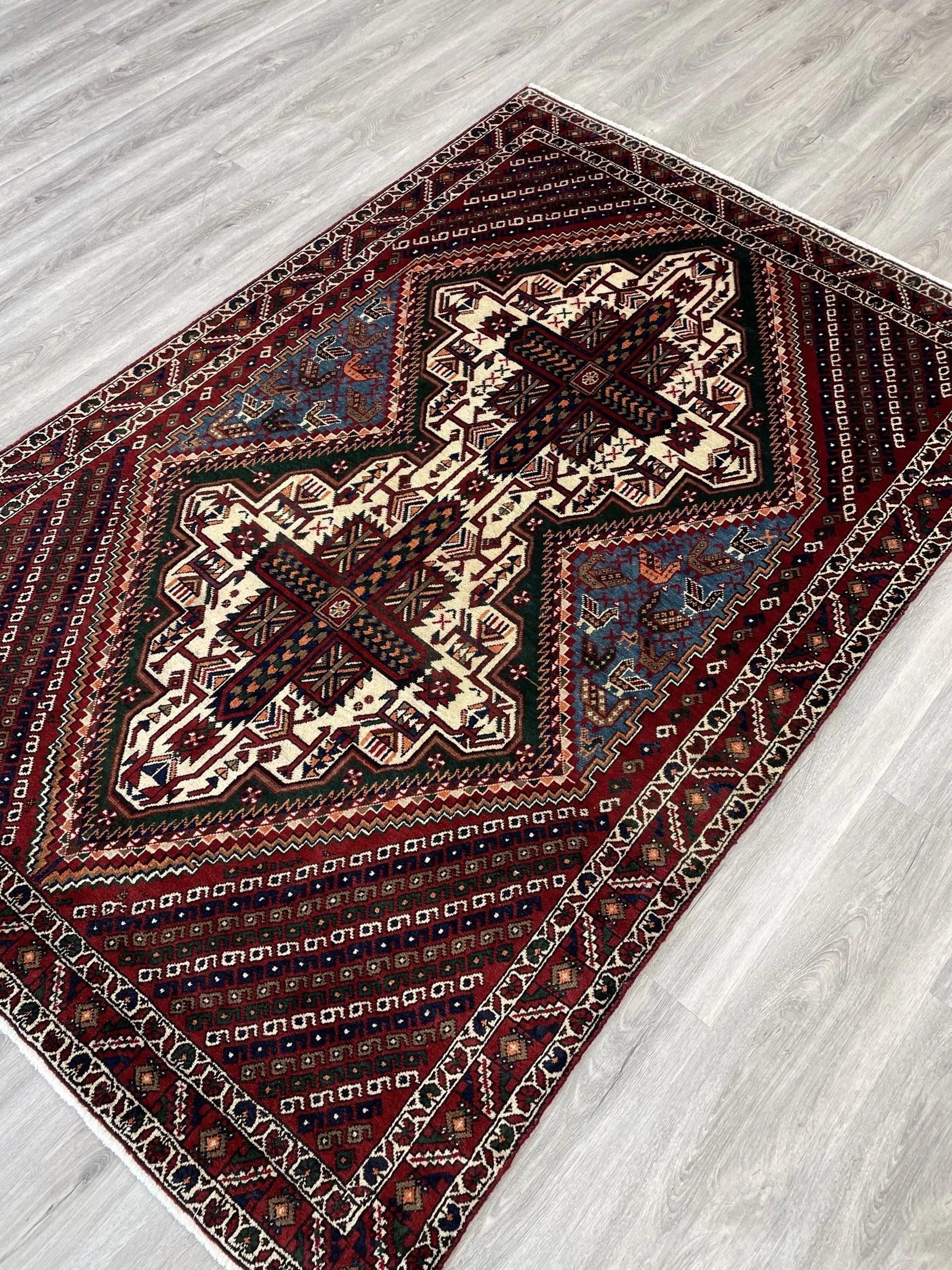 Shahrebabak Wool Rug (4'2" x 6'4")
