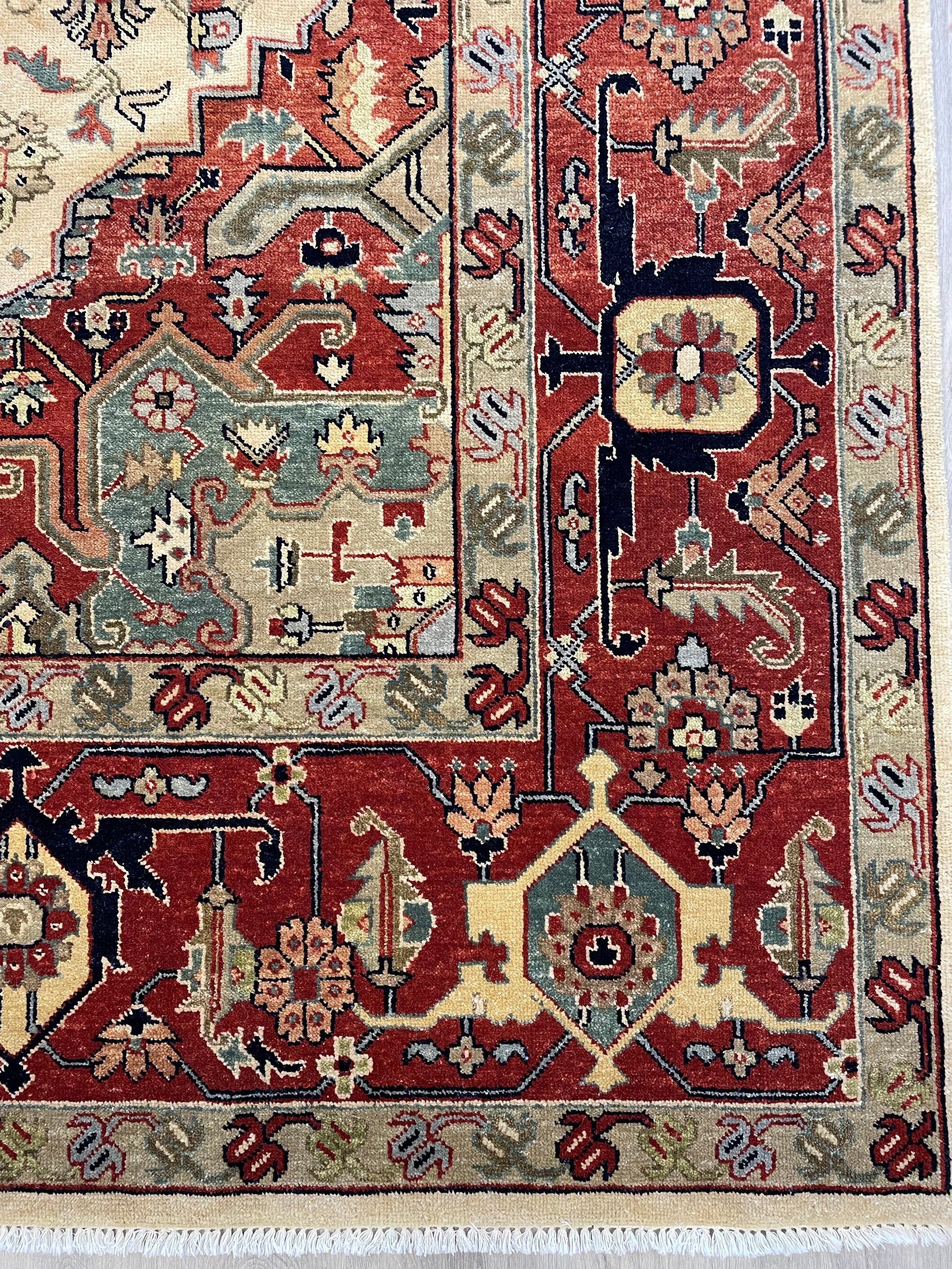 Indo Heriz Wool Rug (9'9" x 10'3")
