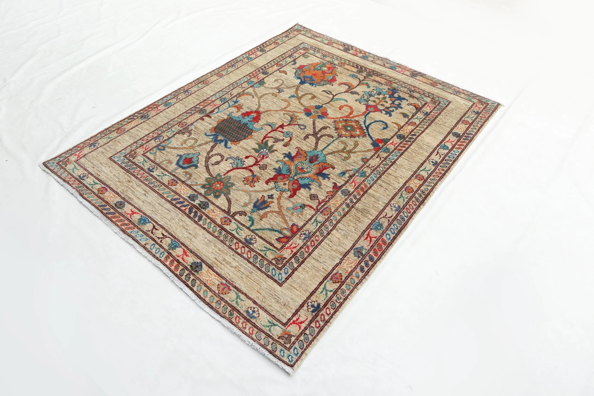Sultani Wool Rug (5'1" x 6'6")