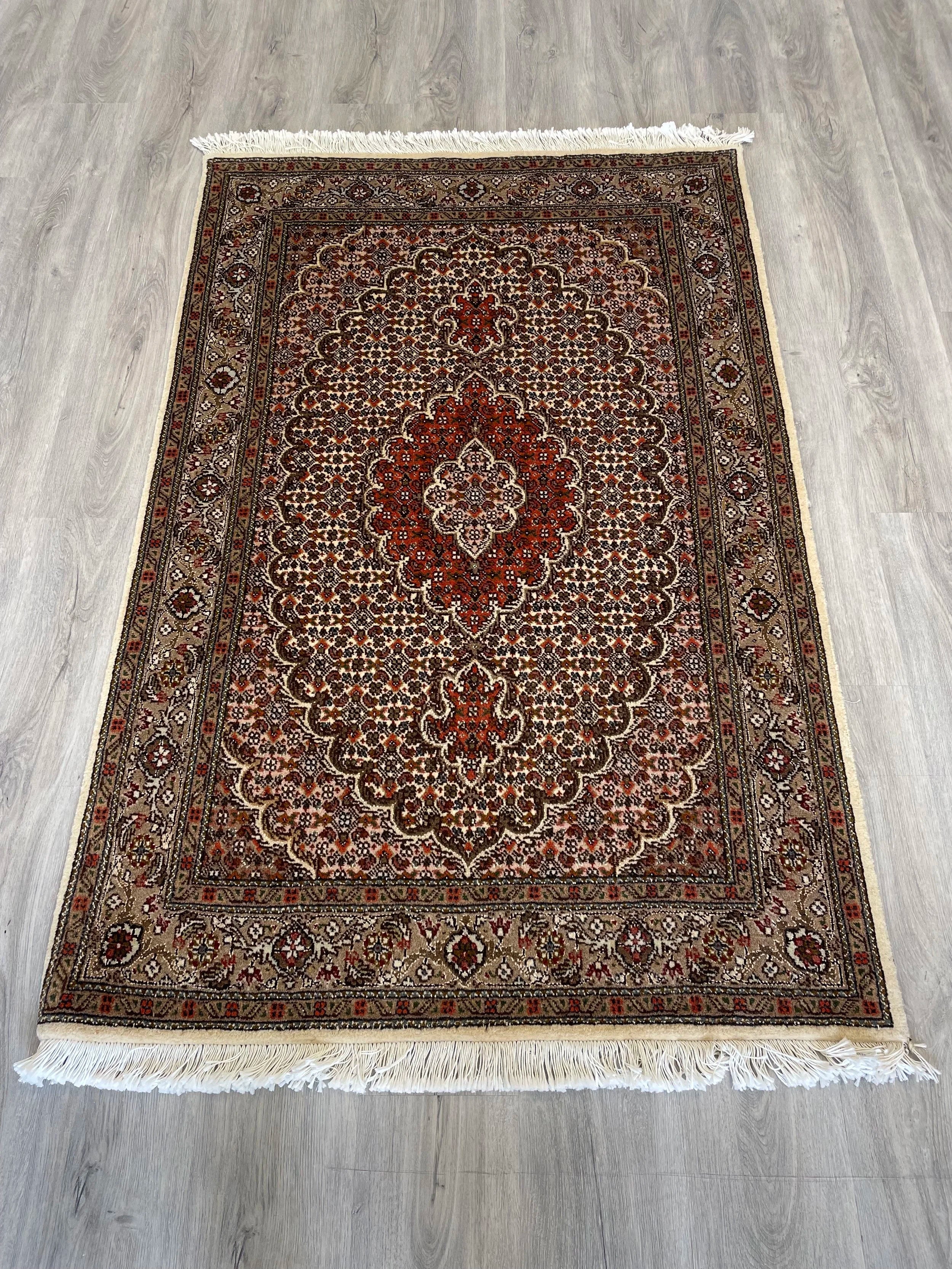 Tabriz Mahi Wool & Silk Rug (3'4" x 5'2")