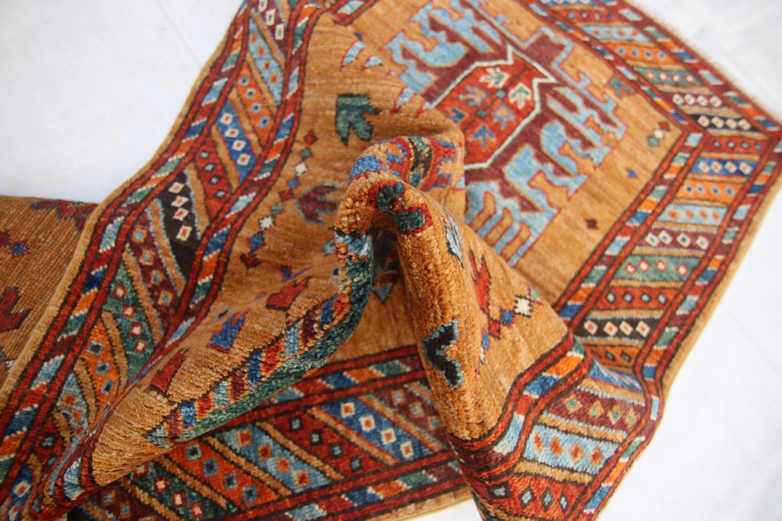 Contemporary Tribal Wool Rug Runner (2'8" x 6'8")