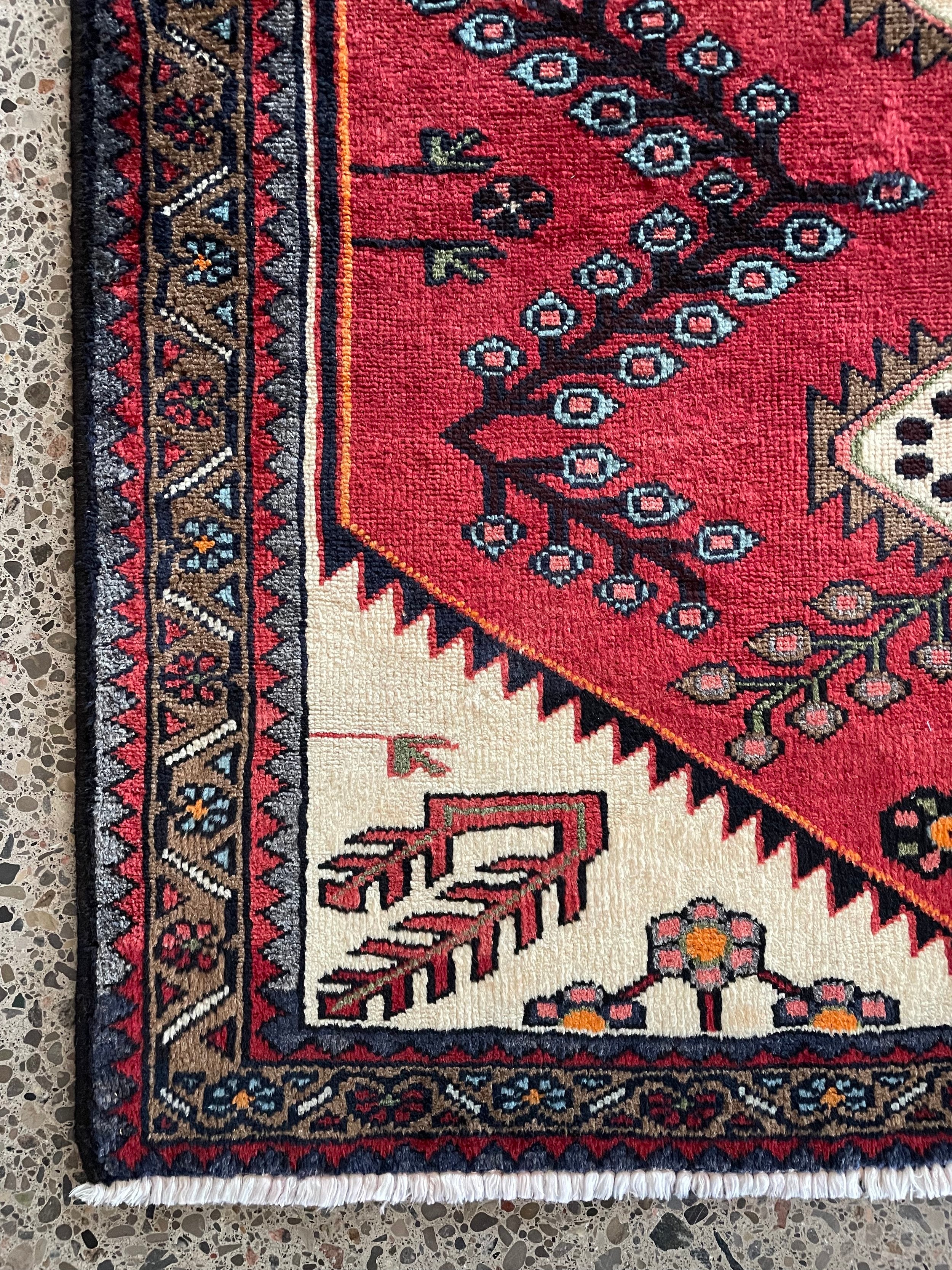 Saveh Wool Rug (3'8" x 5'2")