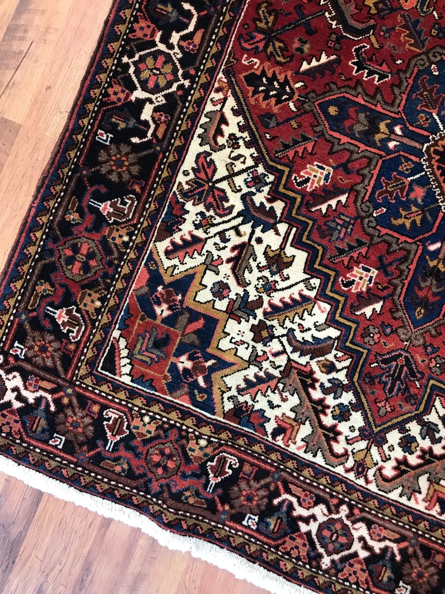 Heriz Vintage Wool Rug (5'3" x 10'4")