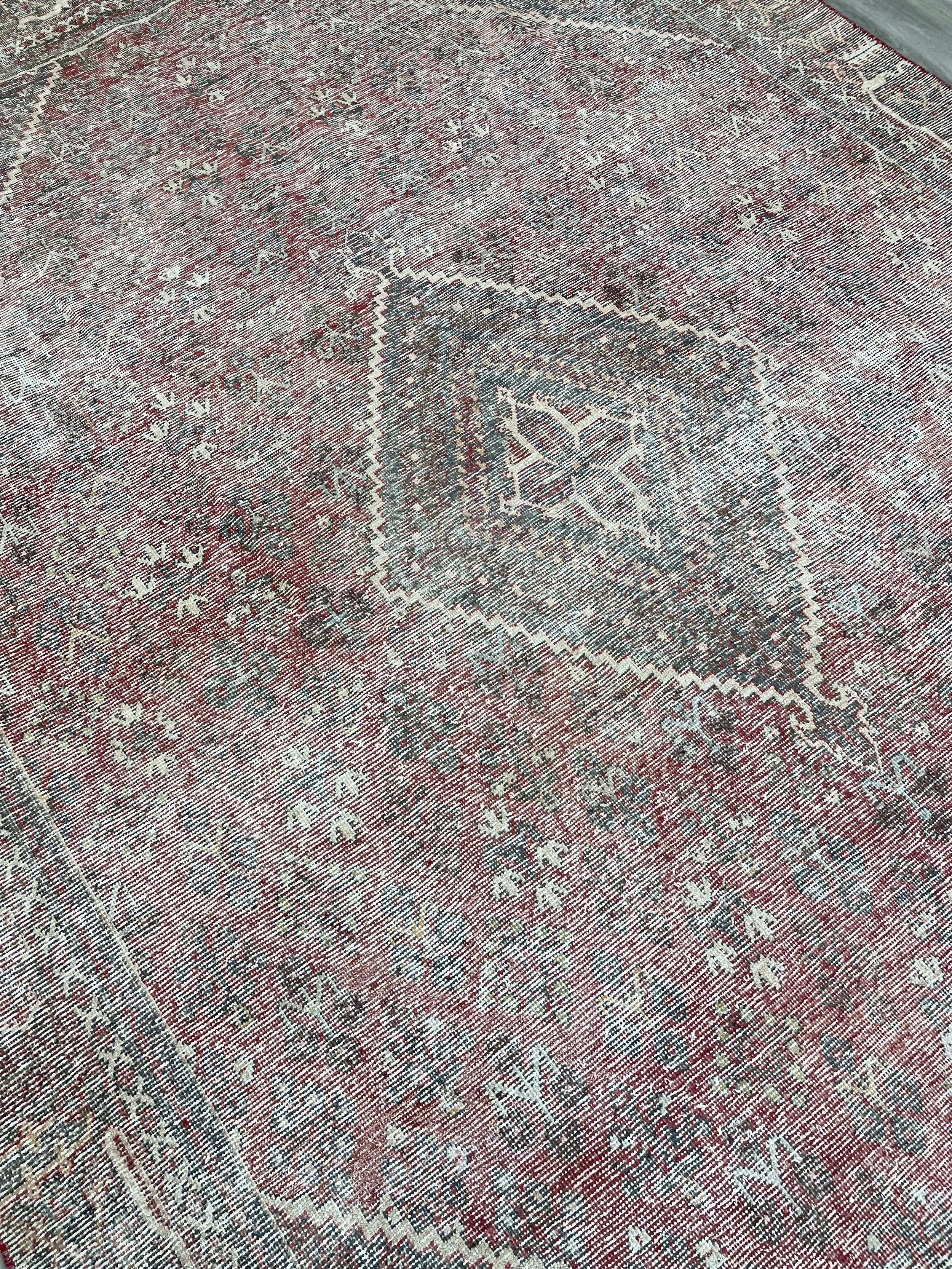 Second Life Vintage Wool Rug (6'10" x 10'9")
