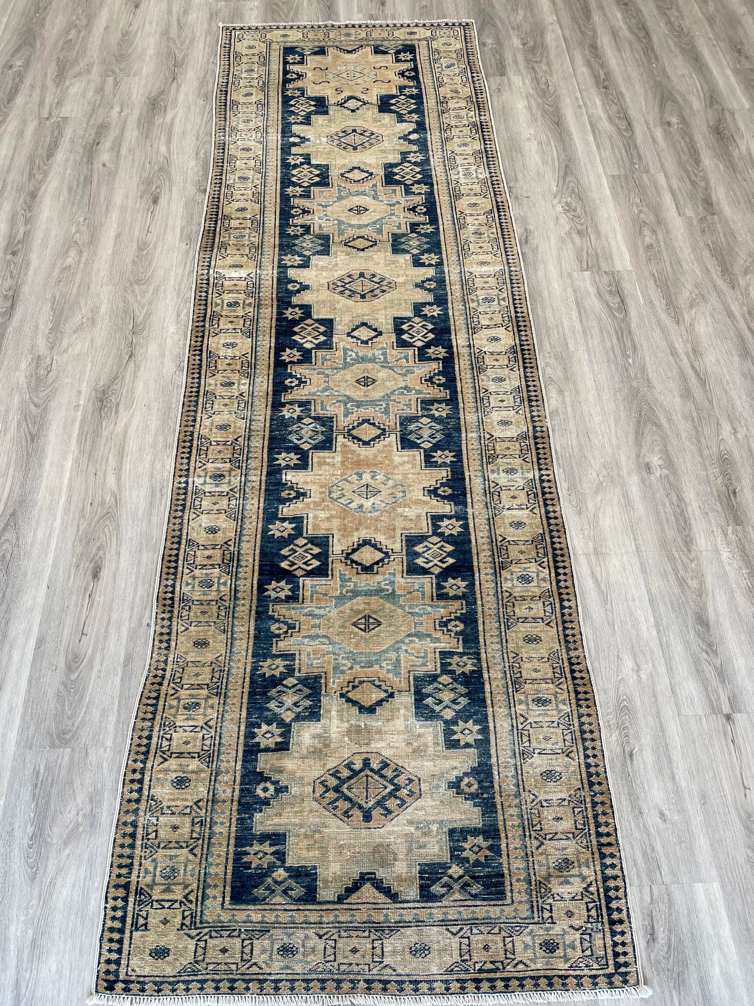 Shirvan Semi-Antique Rug (2'11" x 9'7")