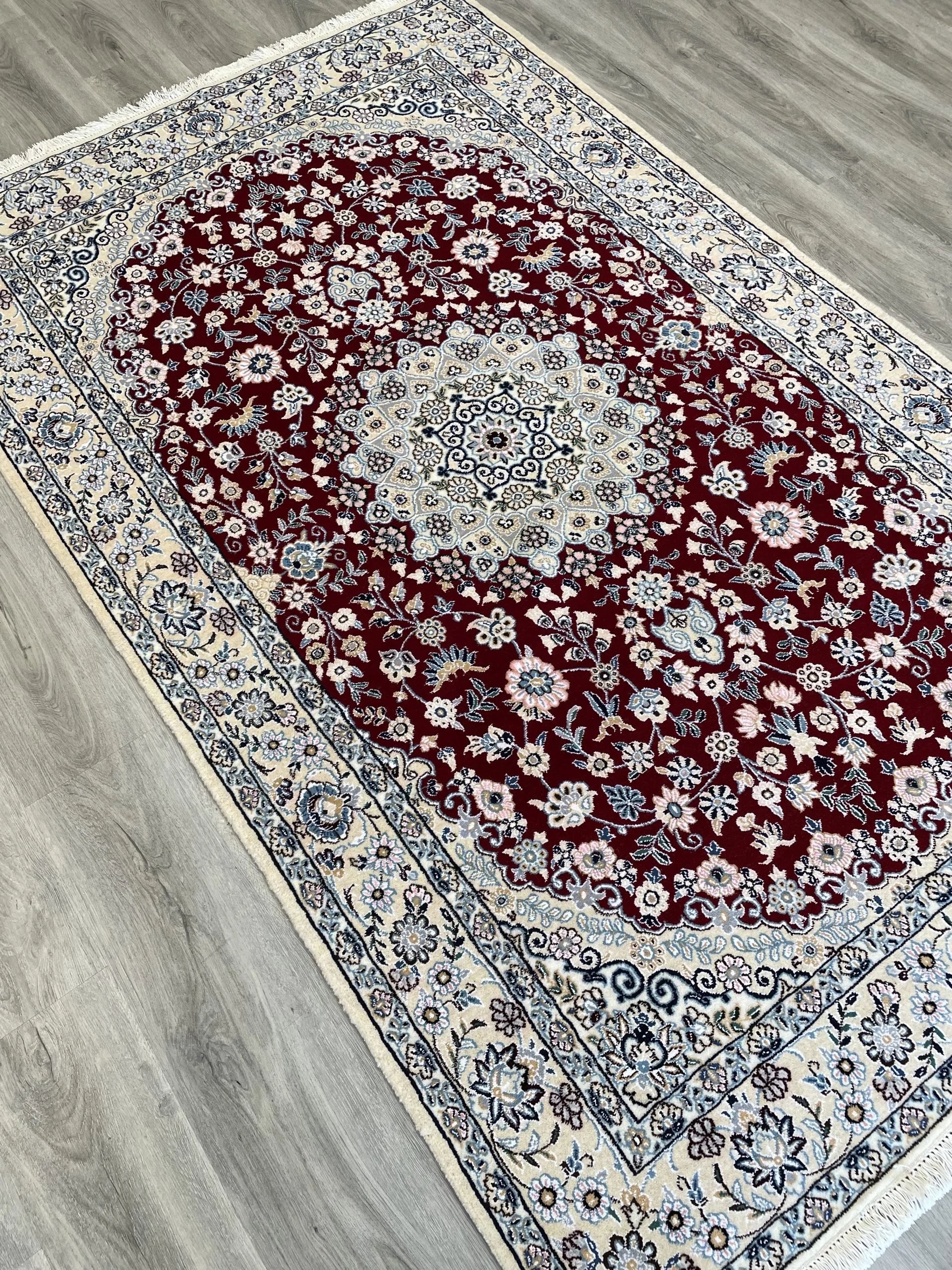 Naeen Wool & Silk Rug (4'2" x 6'10")