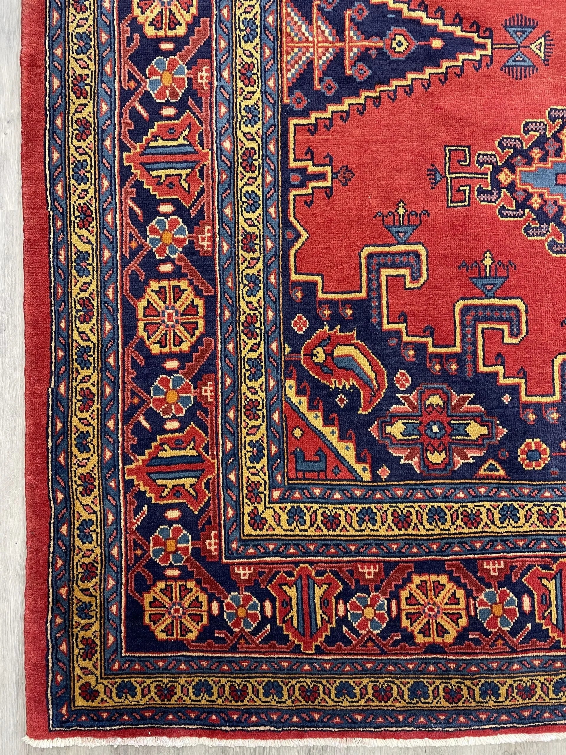 Viss Tribal Wool Rug (8'7" x 12'11")