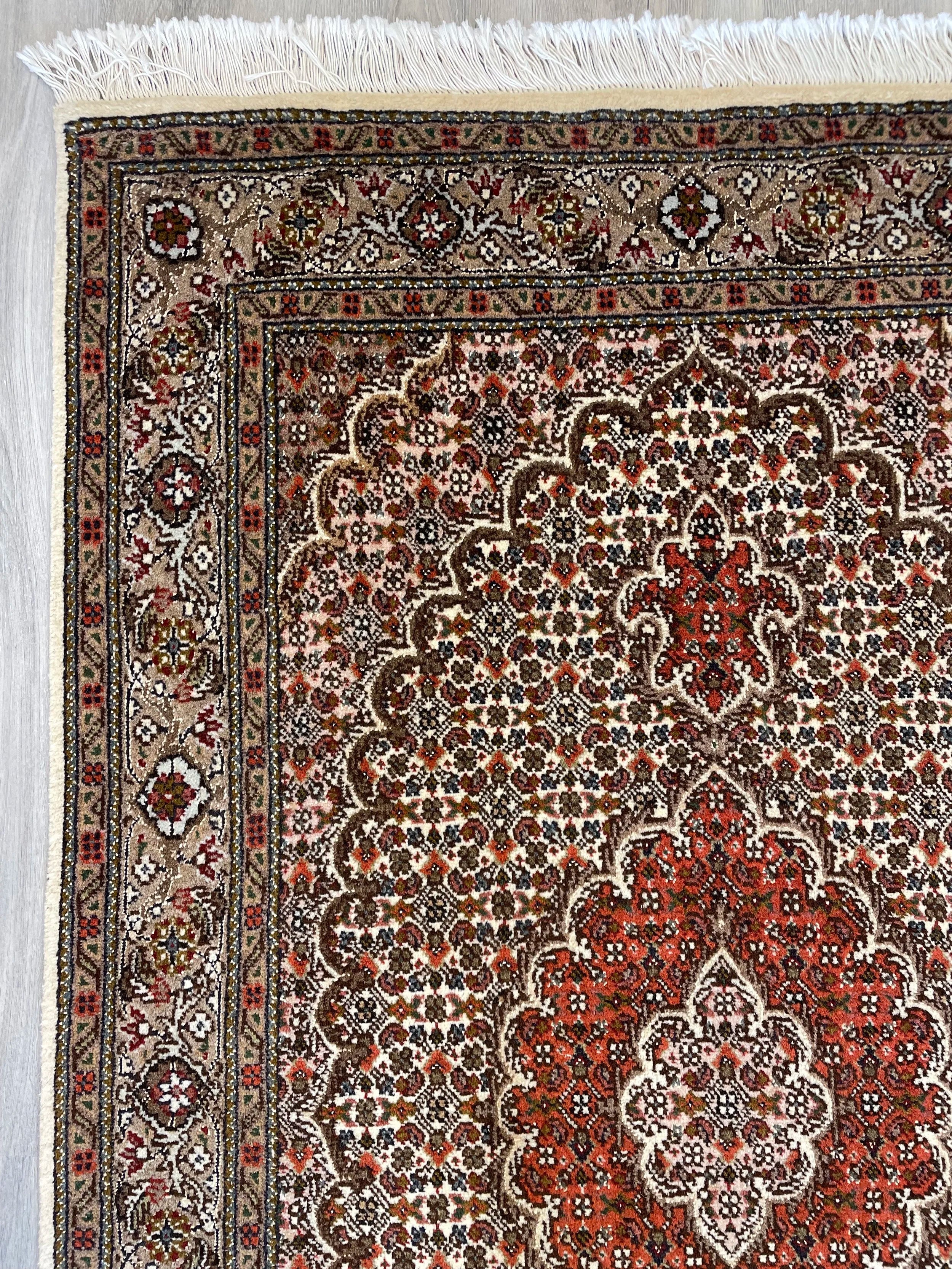 Tabriz Mahi Wool & Silk Rug (3'4" x 5'2")