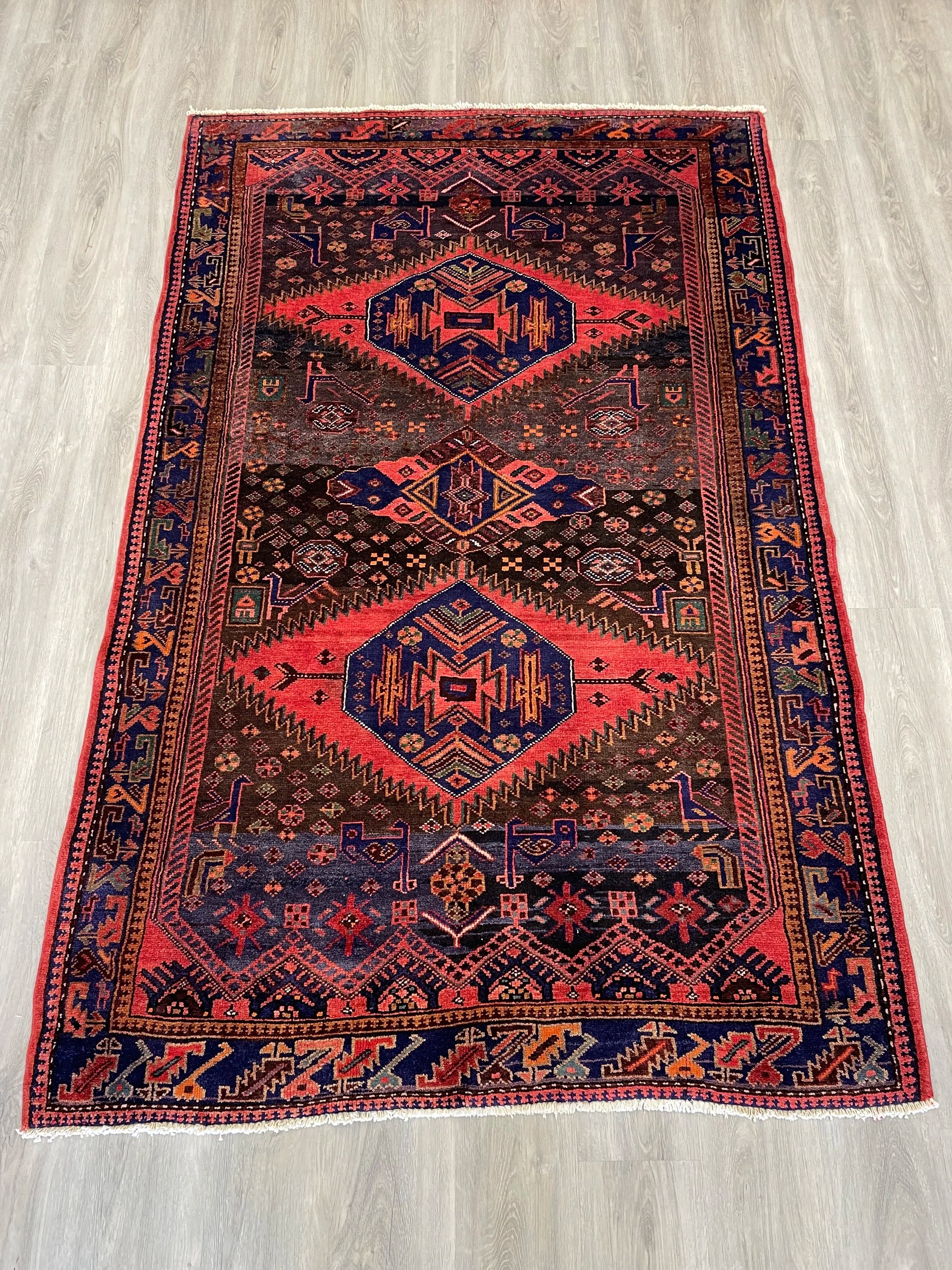 Zanjan Wool Rug (4'5" x 7'0")