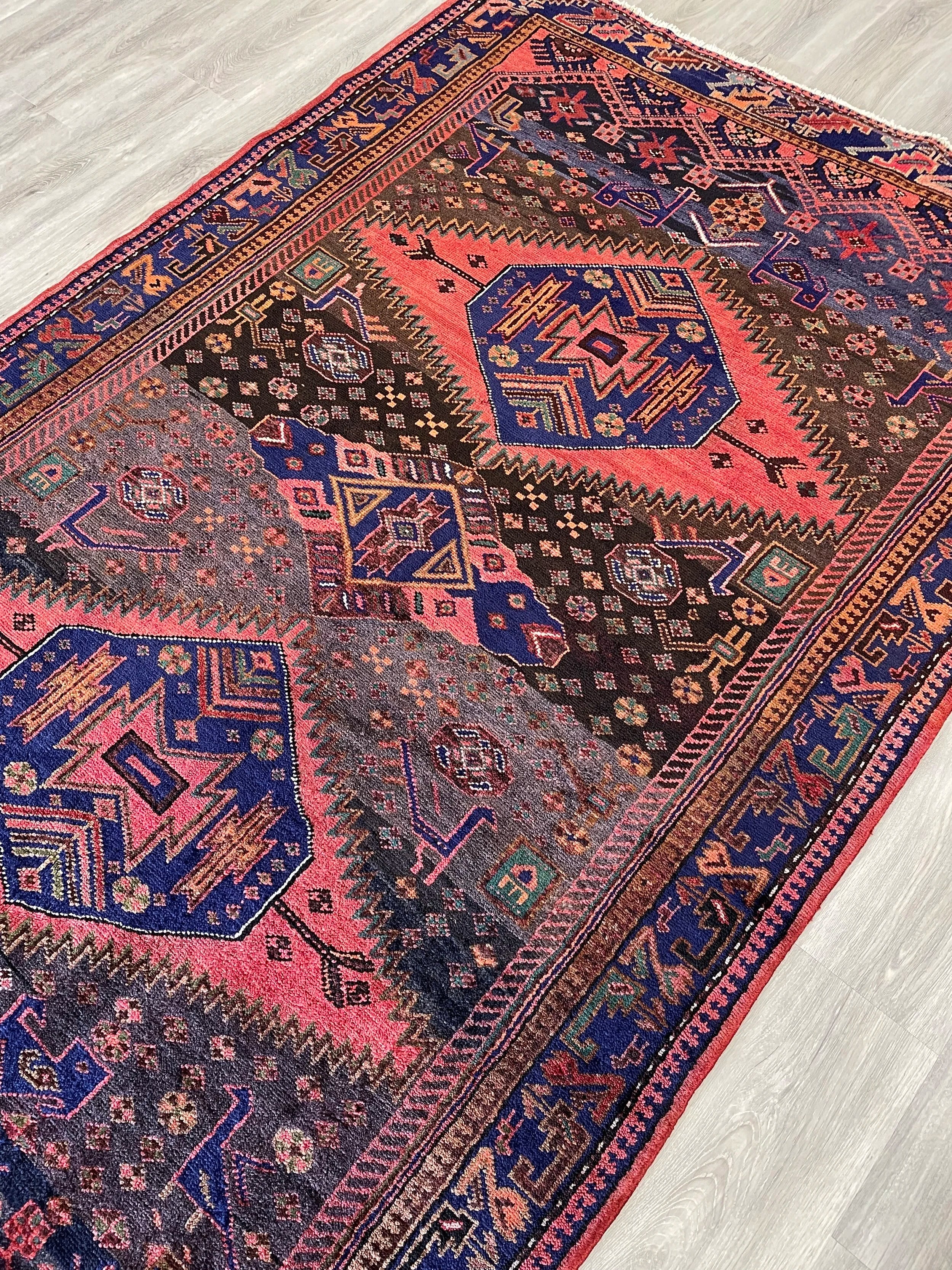 Zanjan Wool Rug (4'5" x 7'0")