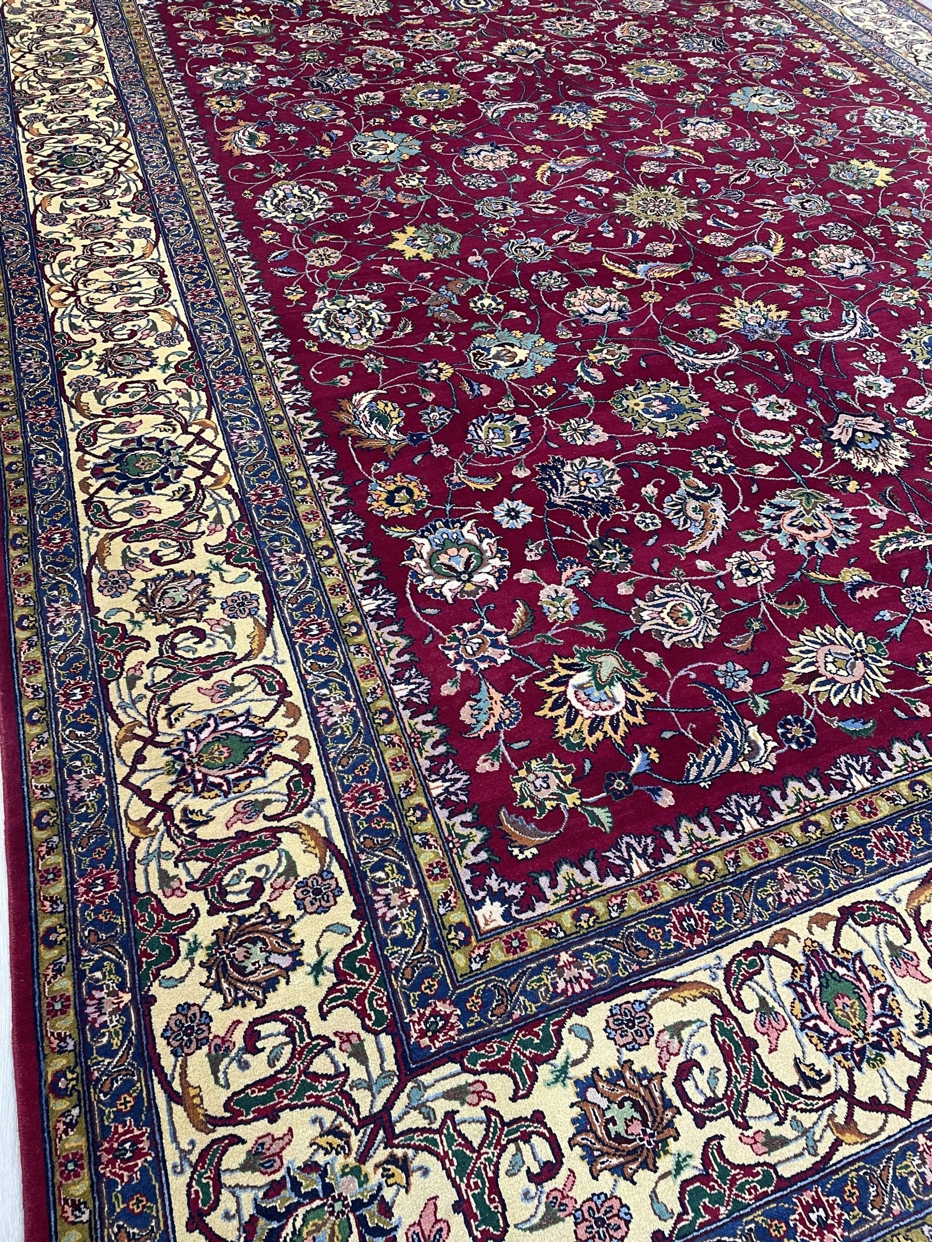 Tabriz Wool Rug (9'10" x 12'8")