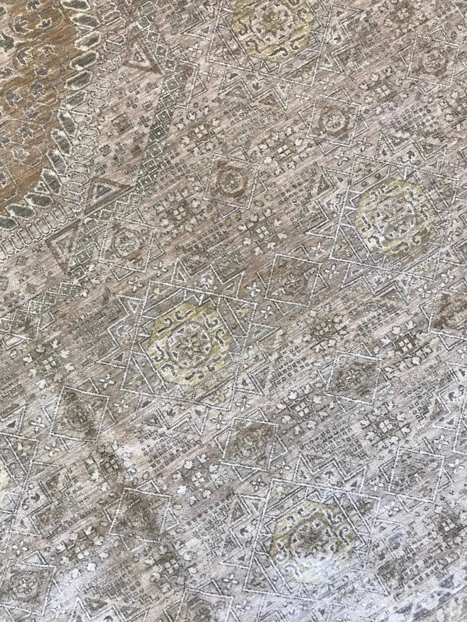 Mamluk Neutral Wool Rug (11'11" x 14'10")