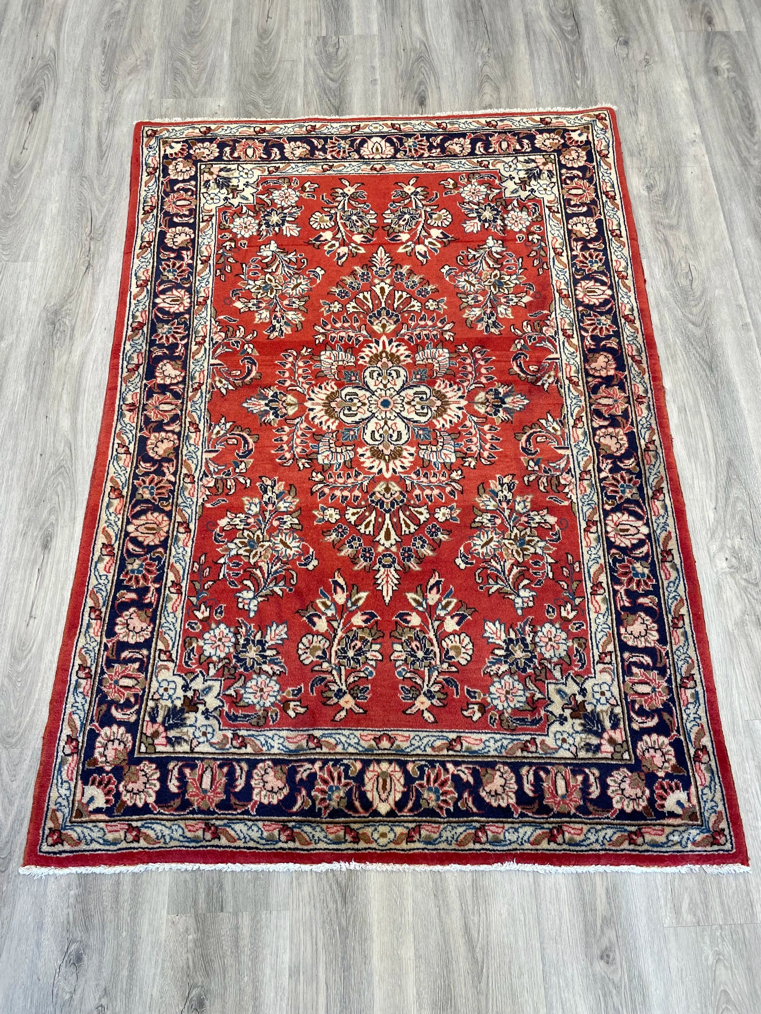 Sarough Wool Rug (3'6" x 5'1")
