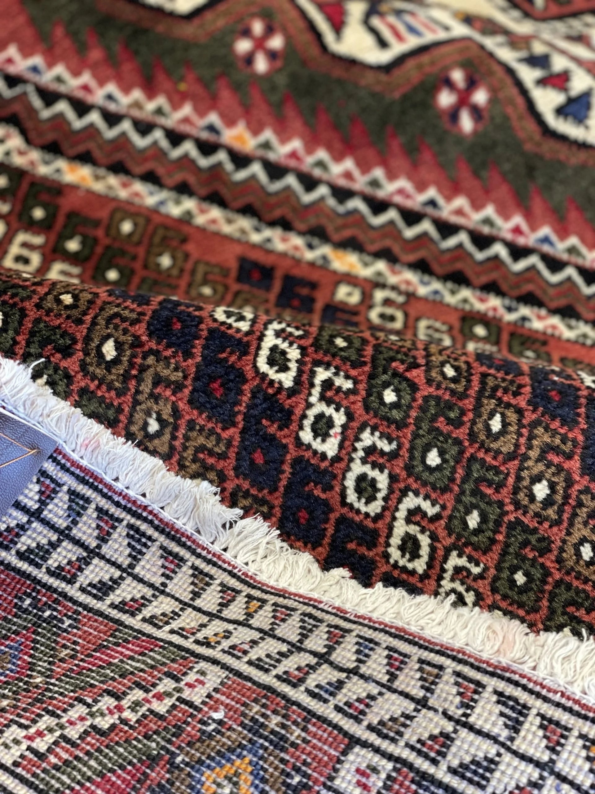 Shahrebabak Wool Rug (4'2" x 6'0")