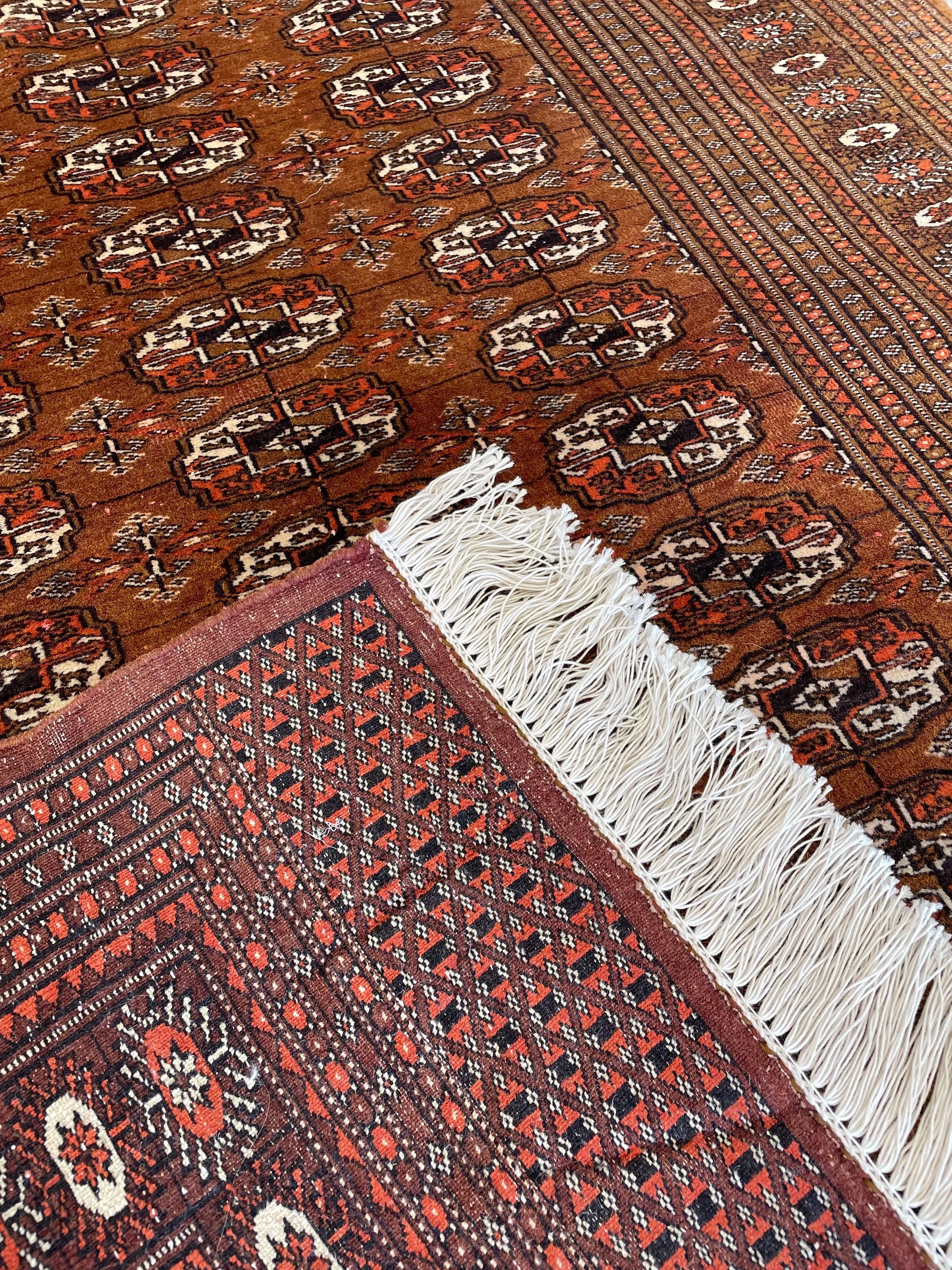Vintage Turkoman Wool Rug (4'1" x 5'11")