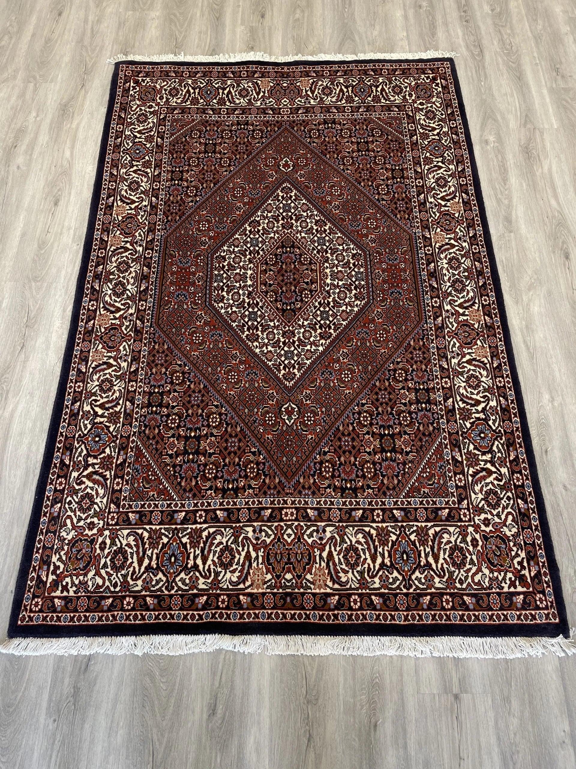 Bijar Wool Rug (4'8" x 7'2")