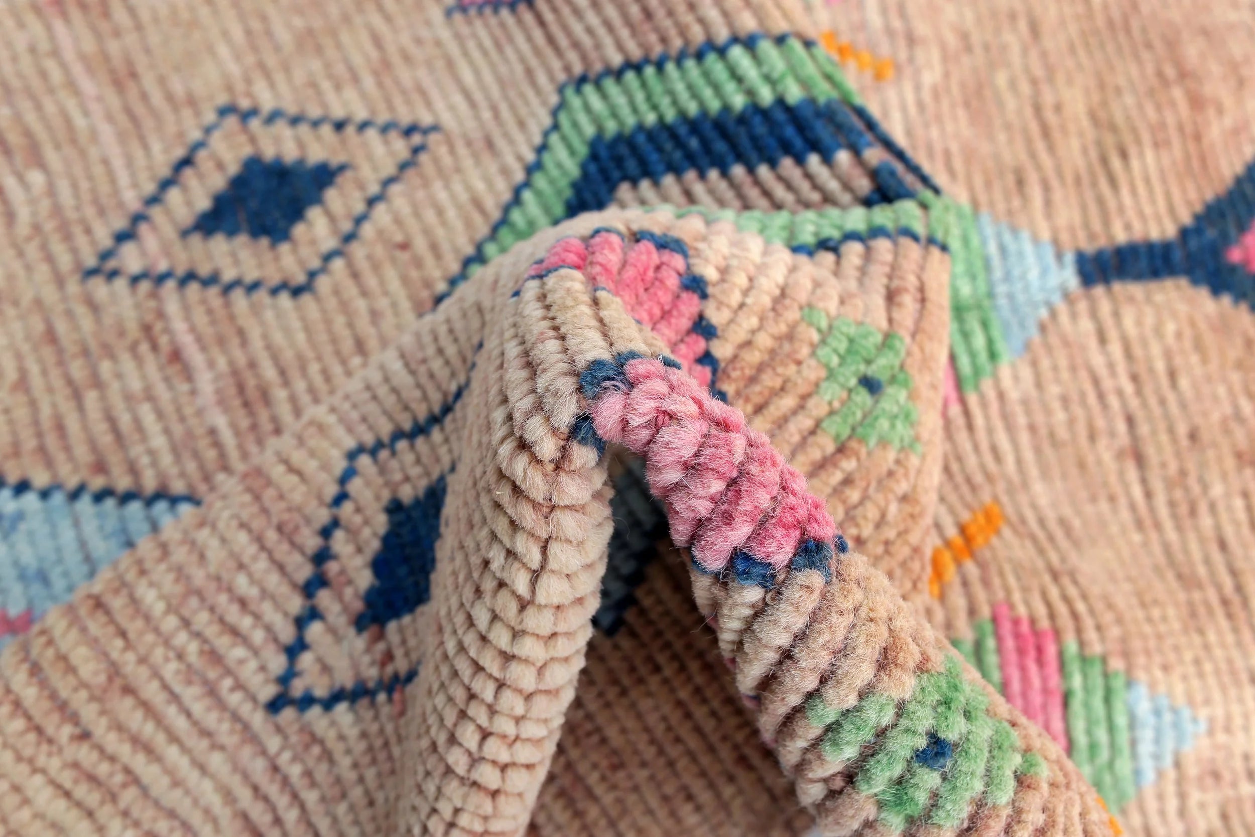 Moroccan-Style Wool Rug (5'2" x 8'3")