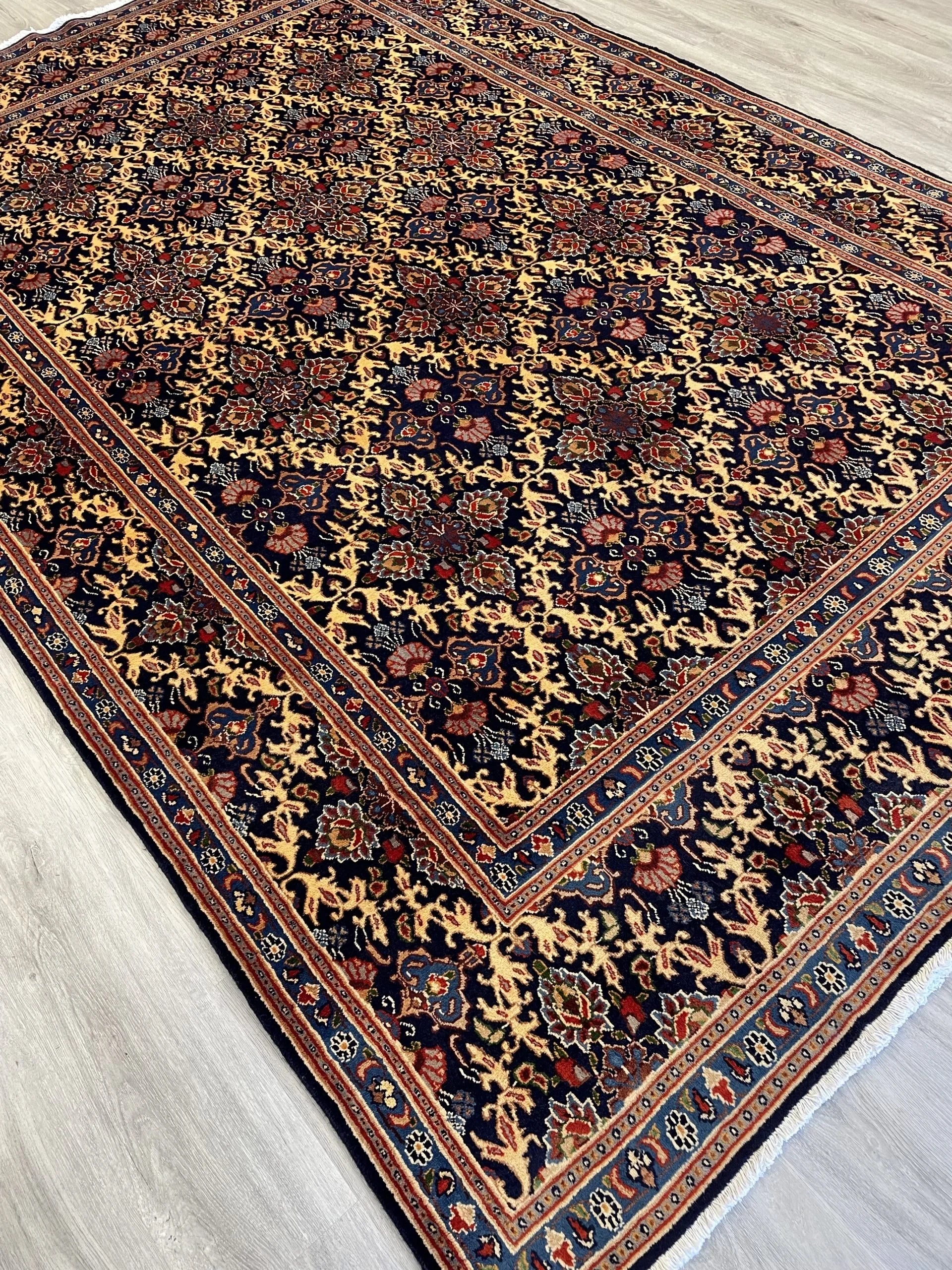 Moud Wool Rug (6'8" x 10'0")