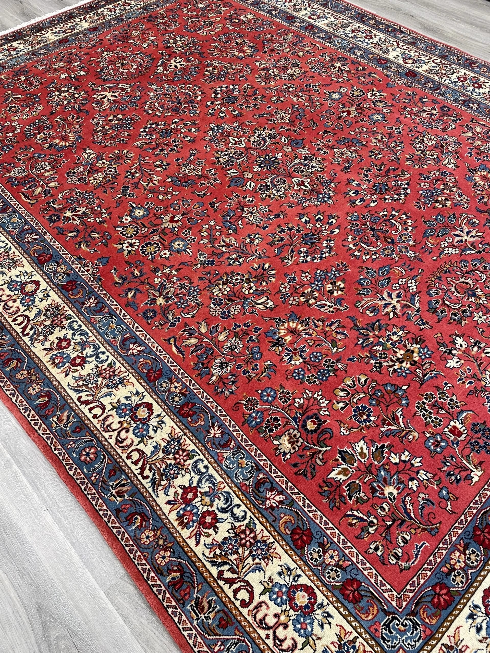 Sarough Wool Rug (7'5" x 9'10")