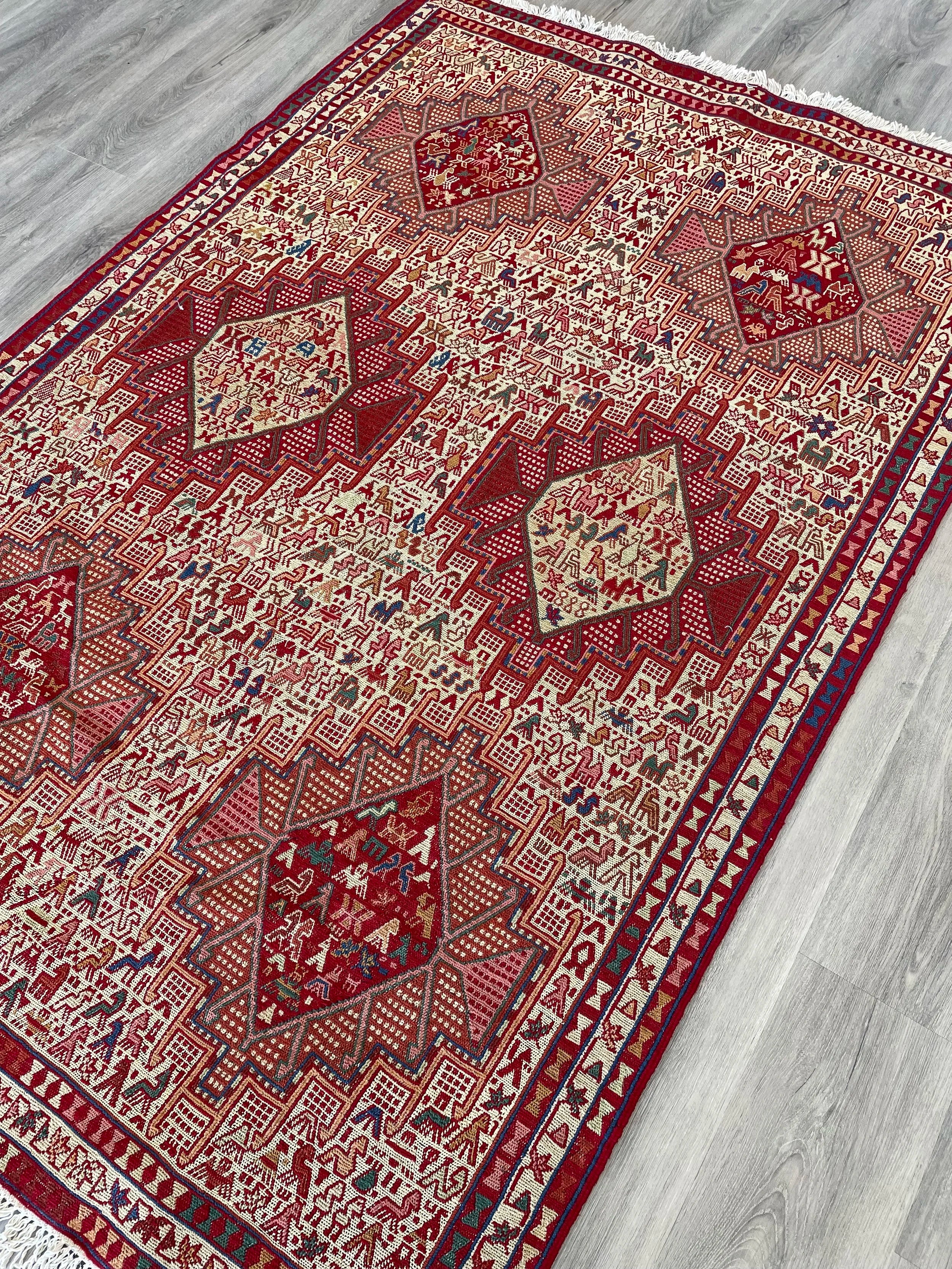 Ardebil Kilim Rug (4'3" x 6'2")