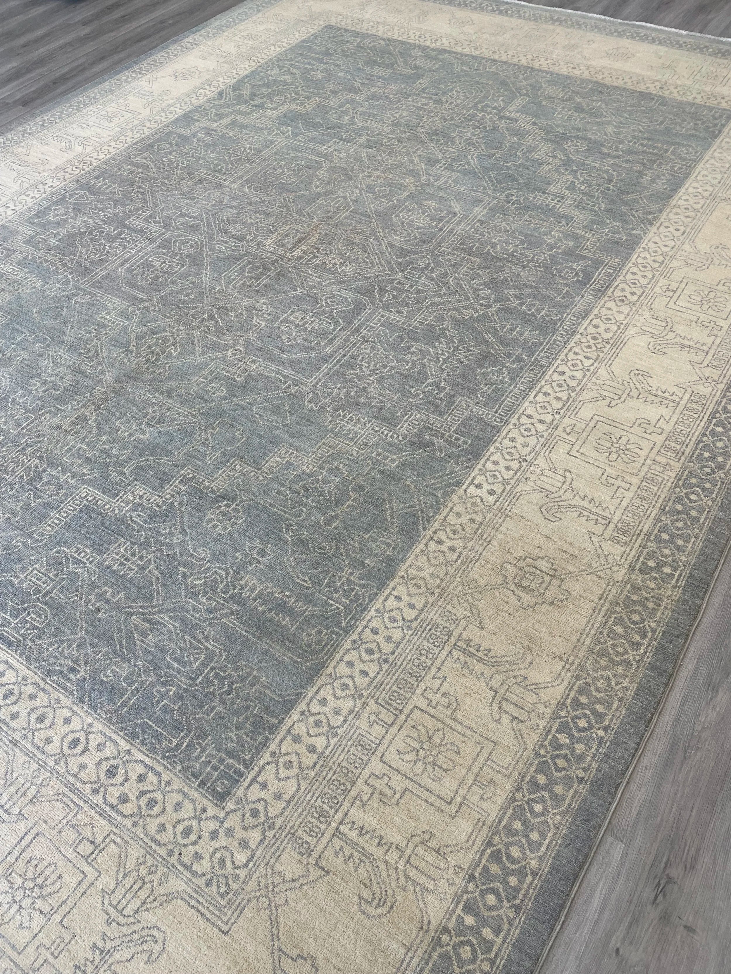 Contemporary Heriz Wool Rug (8'9" x 12'0")