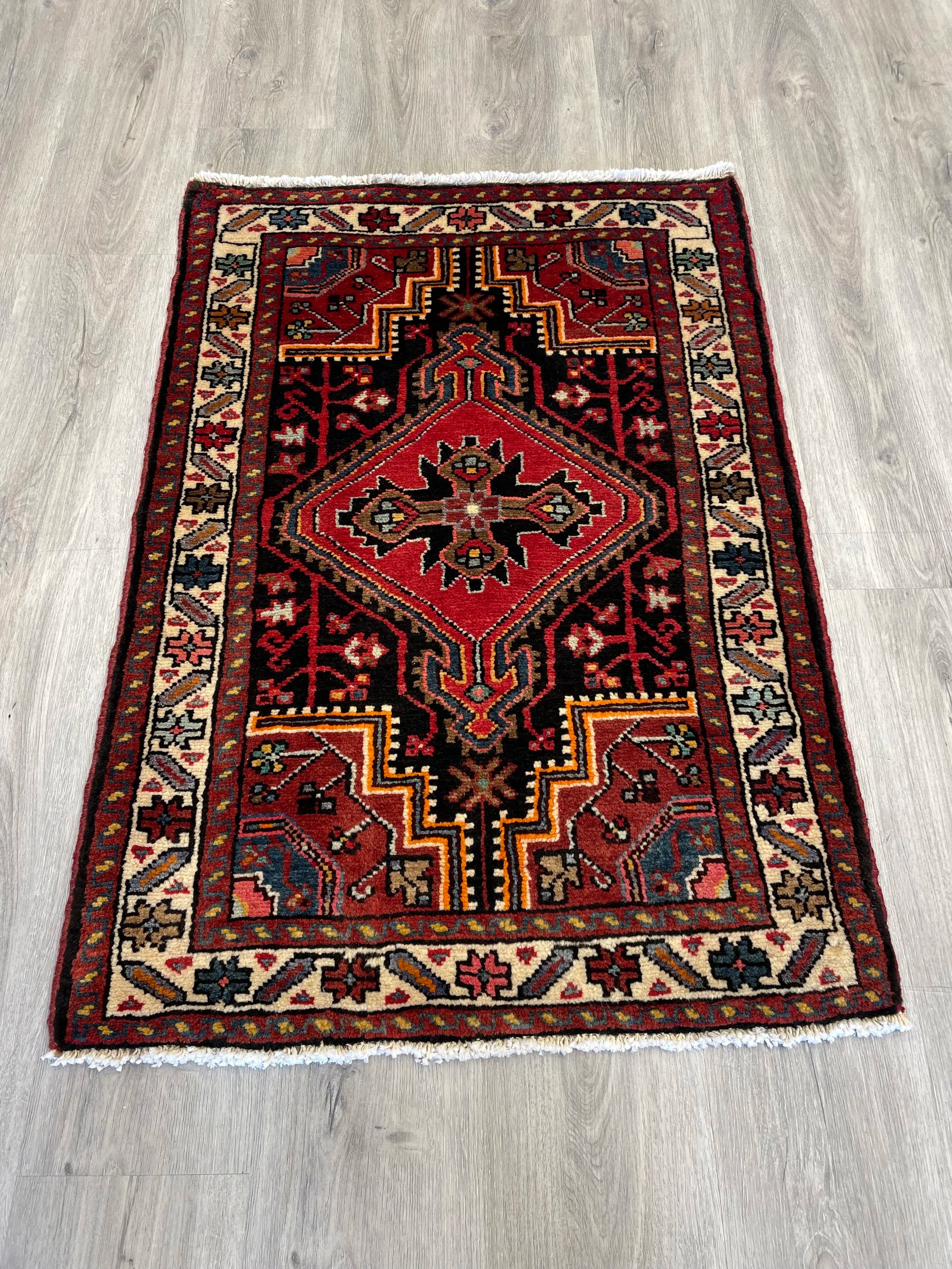 Toysirkan Mini Wool Rug (2'4" x 3'4")