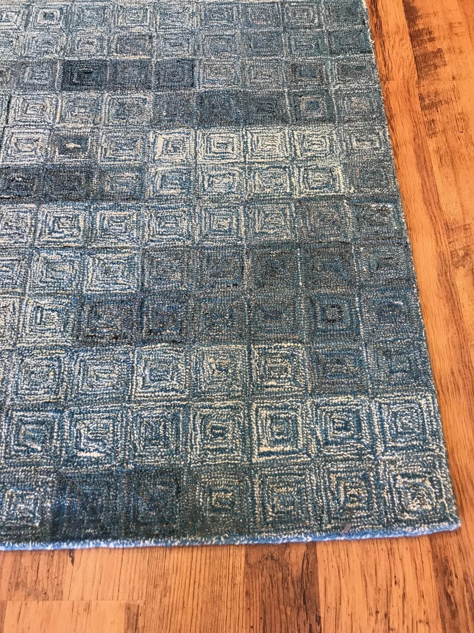 Marine Contemporary Wool Rug (5'0" x 8'0")