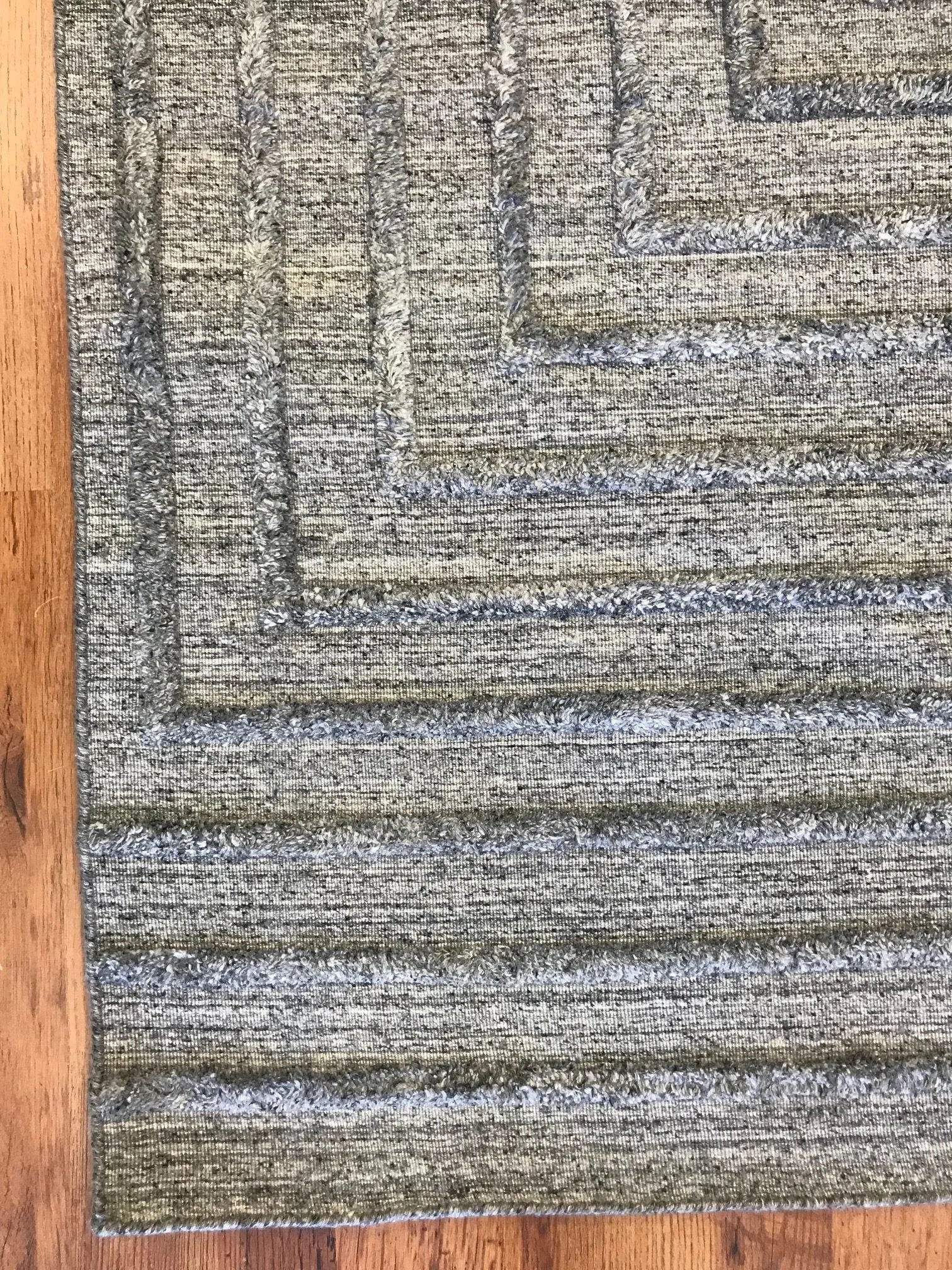 Village Collection Modern Rug (8'2" x 9'10")