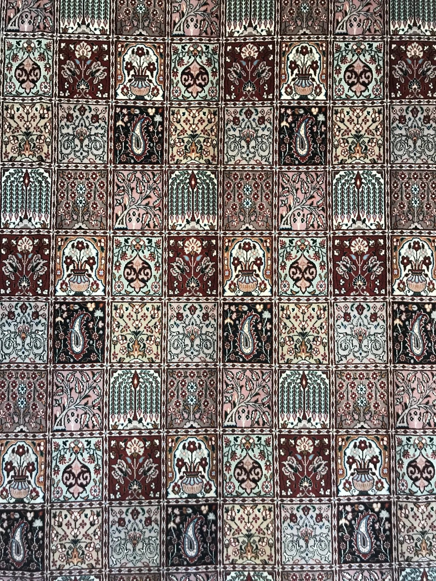 Moud Wool & Silk Rug (6'6" x 9'6")