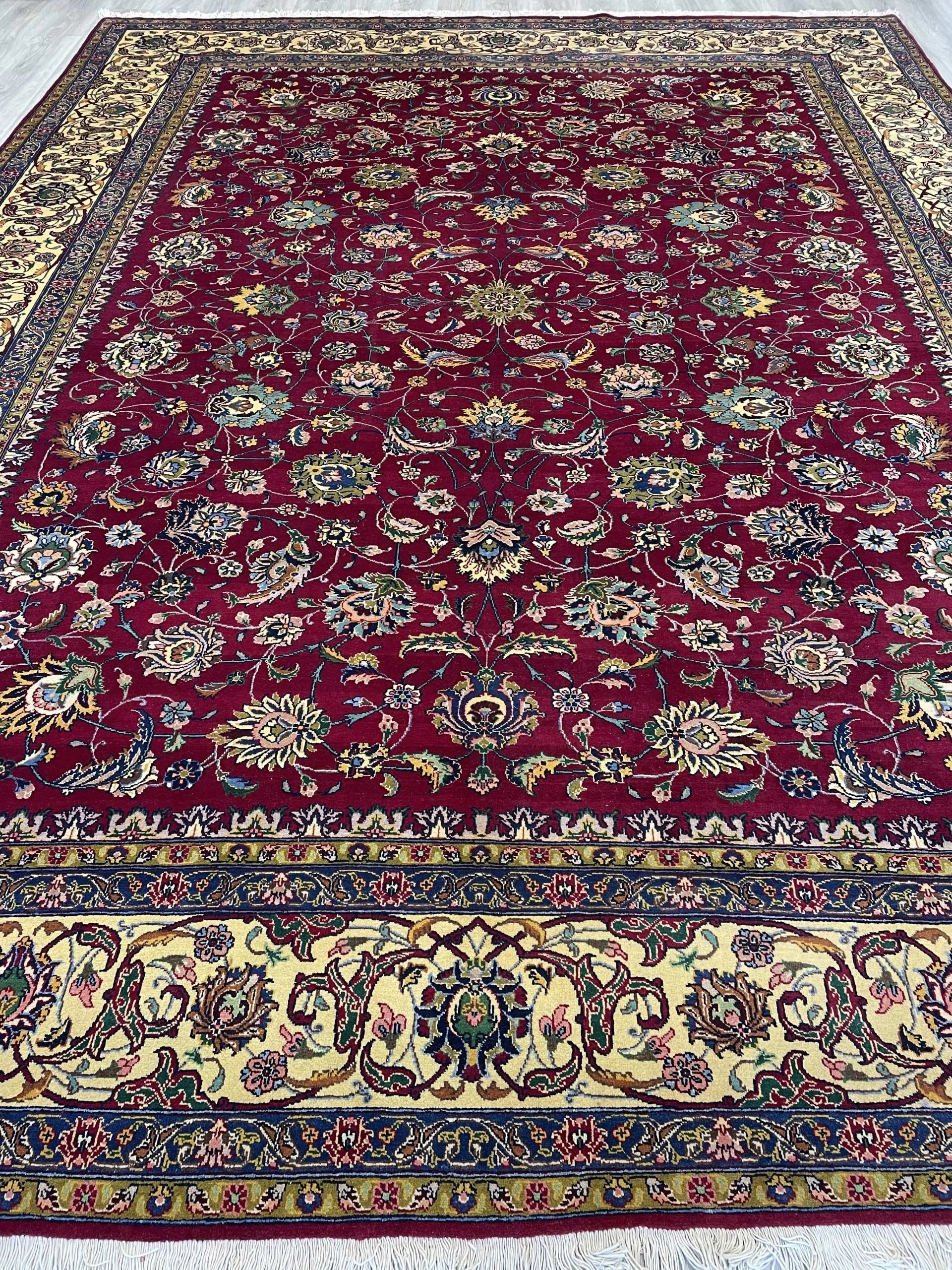 Tabriz Wool Rug (9'10" x 12'8")