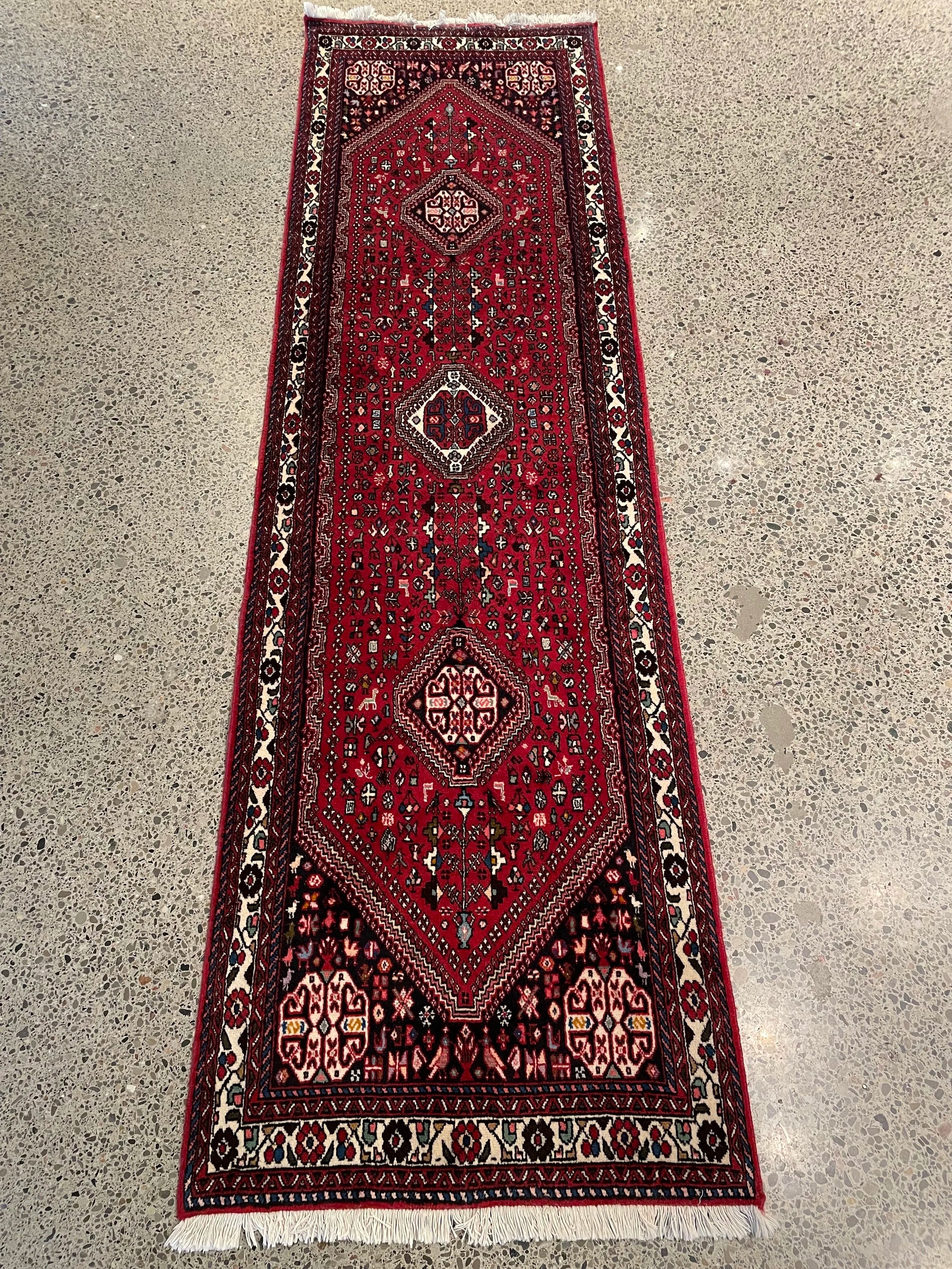 Abadeh Wool Rug Runner (2'9" x 9'8)