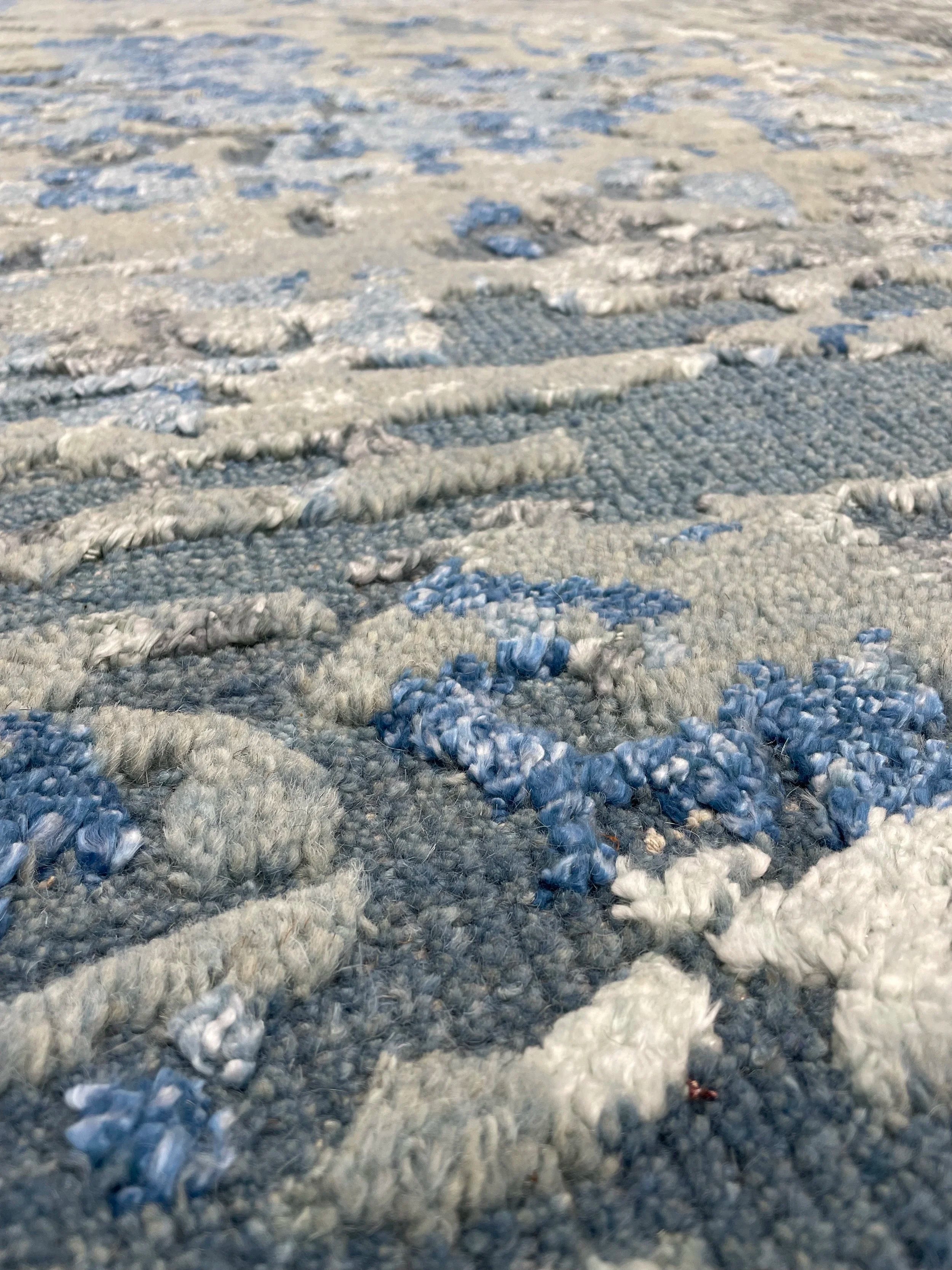 Everest Modern Rug (5'0" x 7'8")