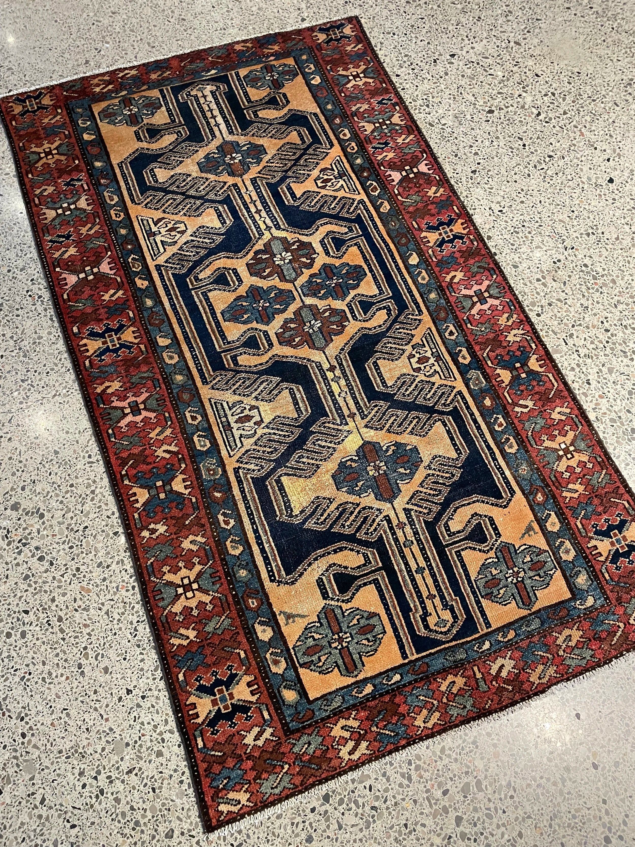 Ardebil Semi Antique Wool Rug (3'8" x 6'8")