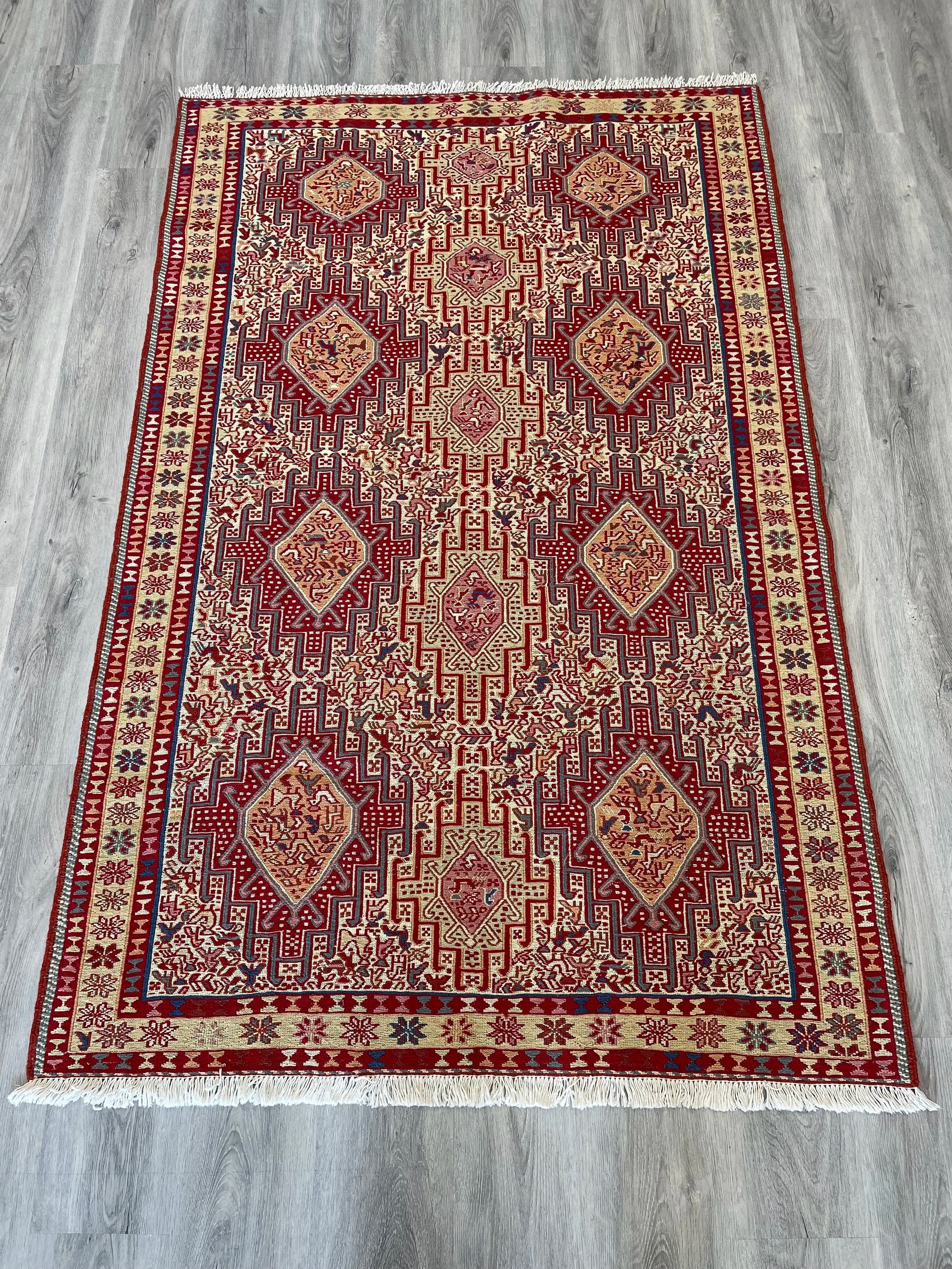 Ardebil Kilim Rug (6'1" x 3'11")