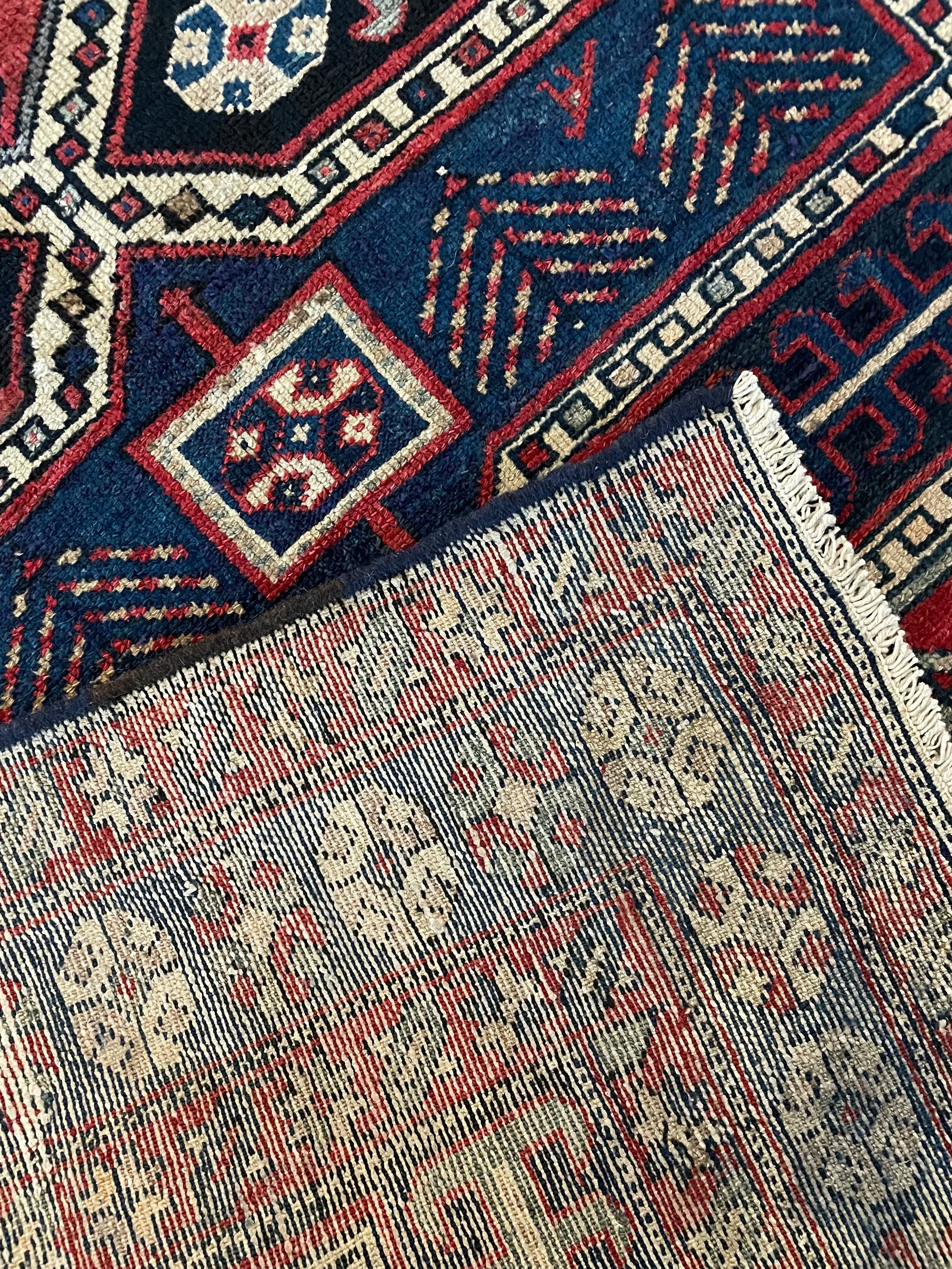 Ardebil Semi-Antique Wool Rug (4'3" x 6'11")