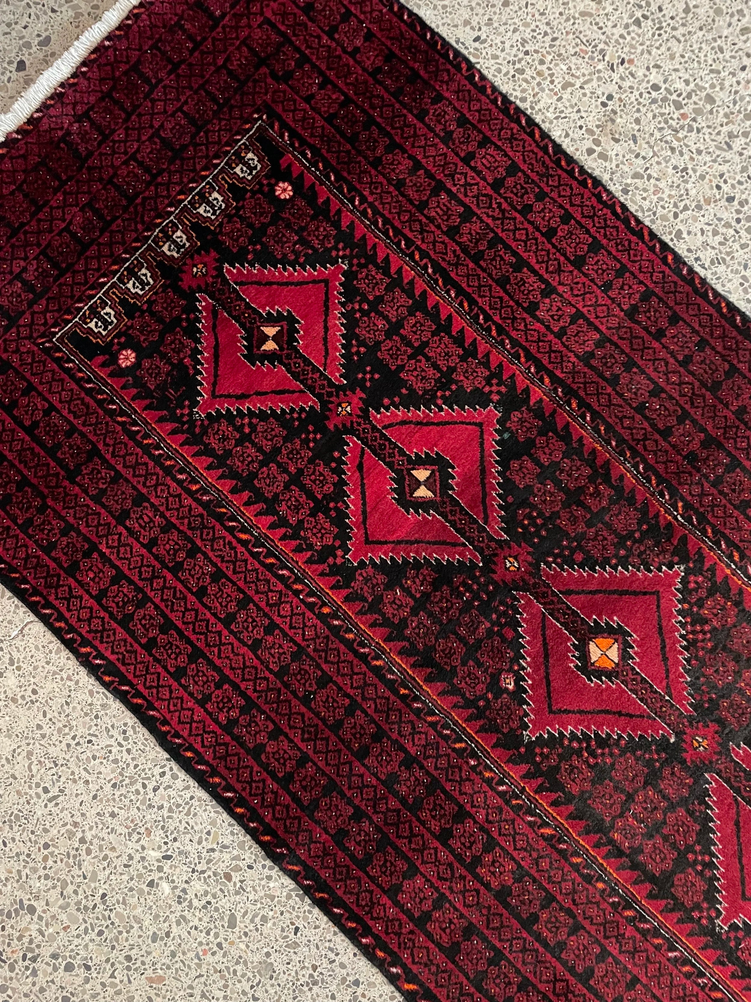 Baluchi Tribal Wool Rug (3'5" x 6'10")