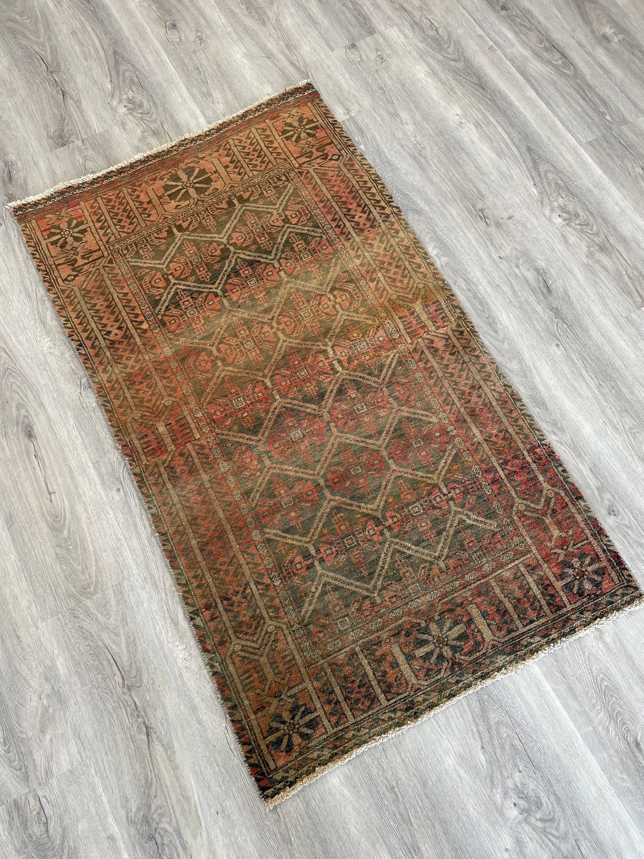 Baluchi Vintage Wool Rug (2'5" x 4'3")