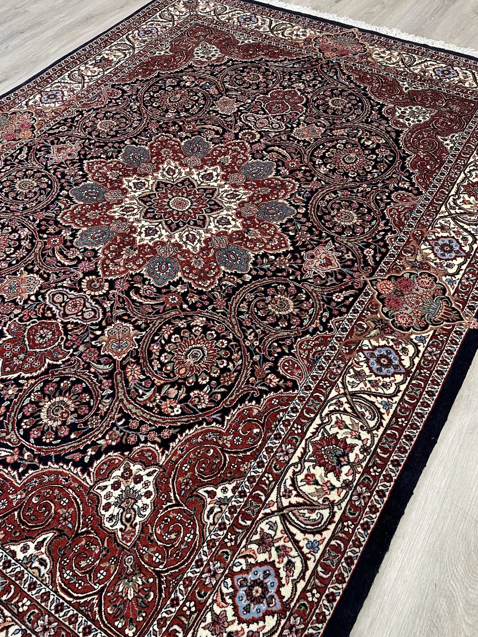 Bijar Wool & Silk Rug (5'2" x 7'1")