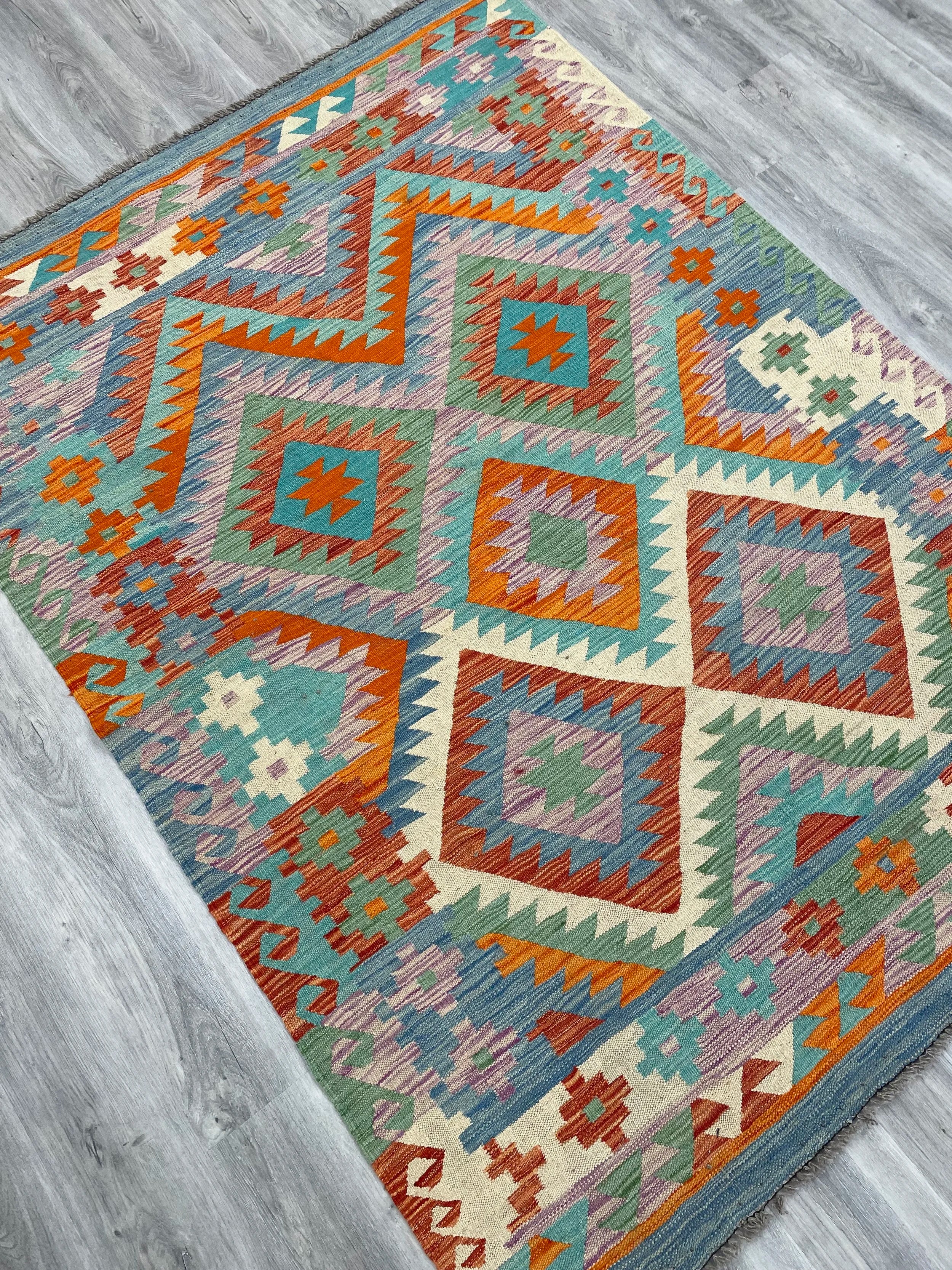 Kilim Rug (5x7)