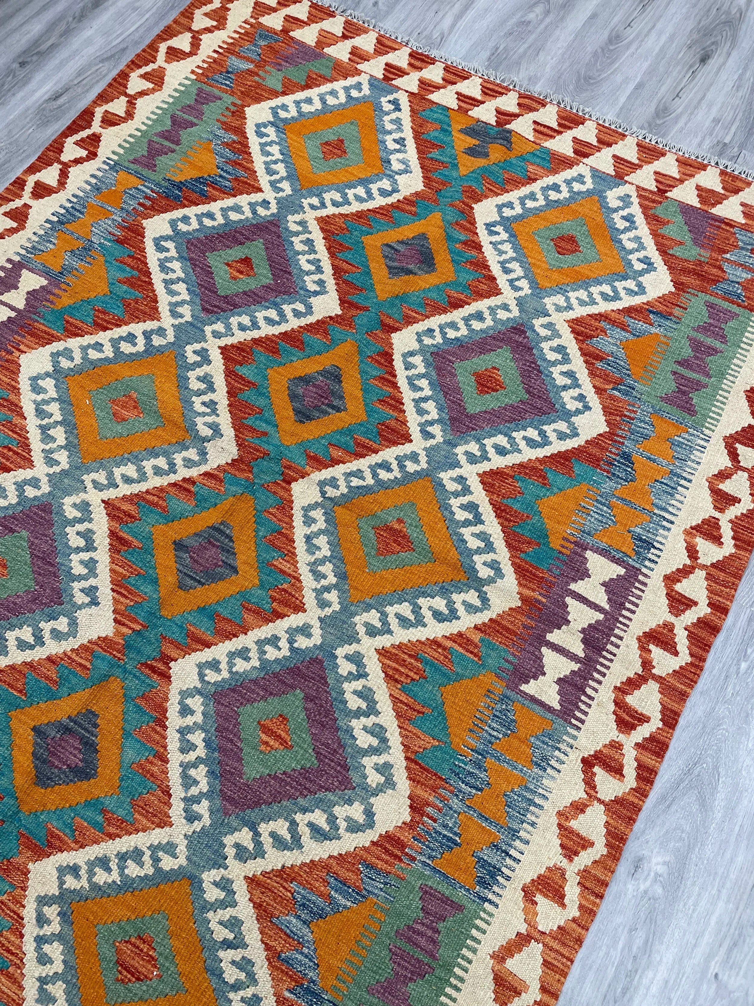 Kilim Rug (5x7)