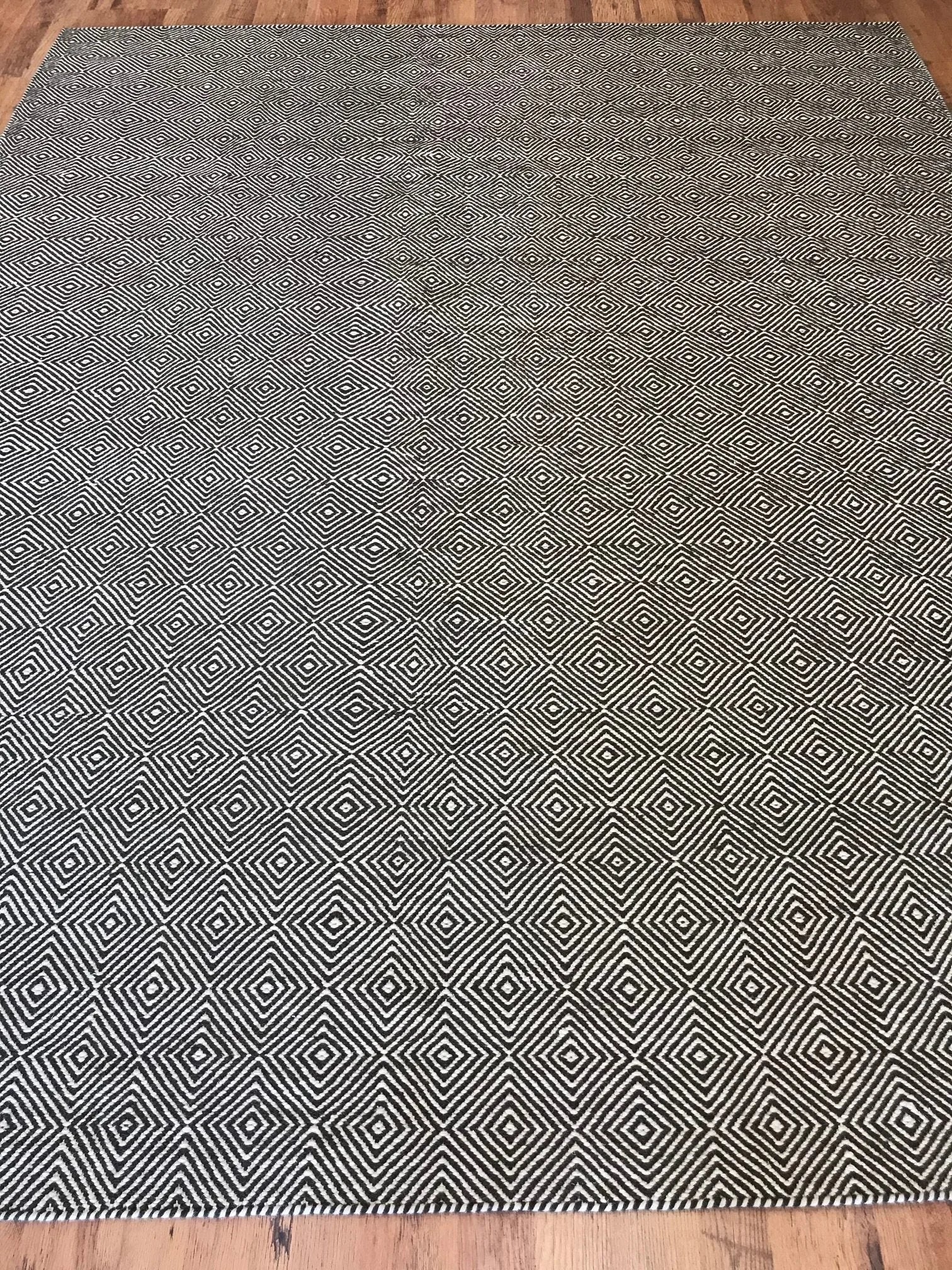 Contemporary Wool Rug (8'0" x 10'0")