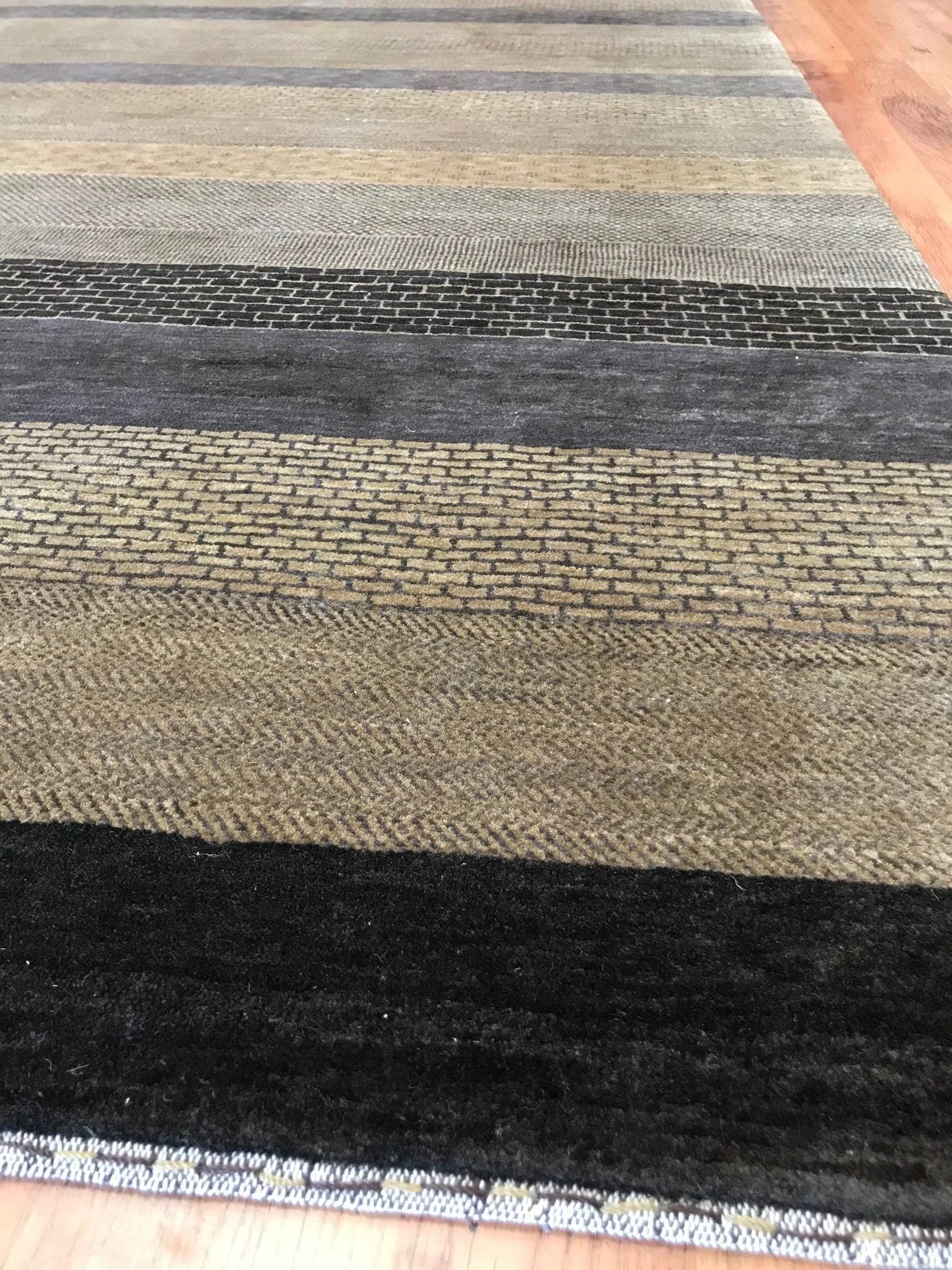 Wool Gabbeh Rug (8'4" x 9'11")